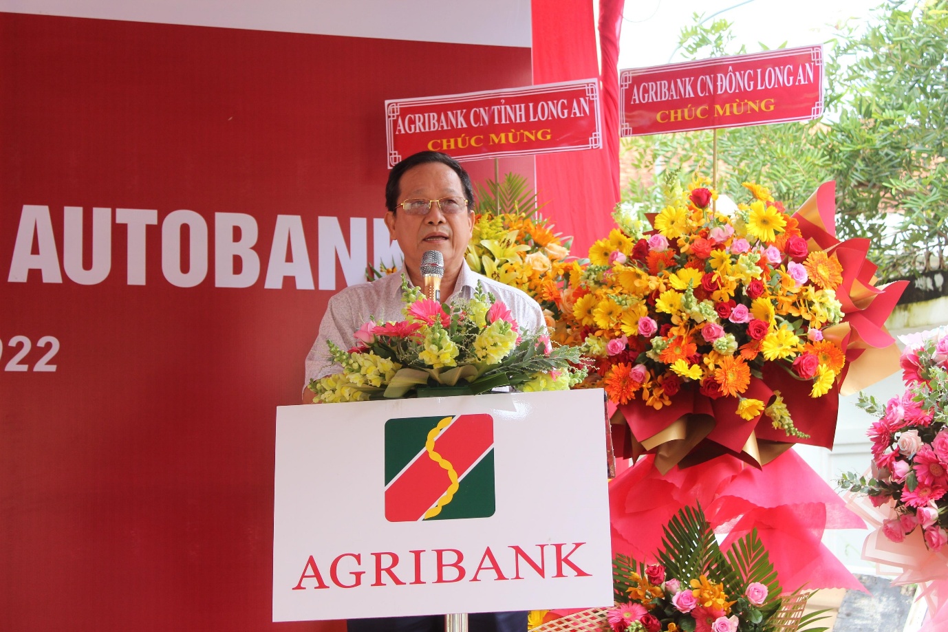 Agribank khai trương CDM đầu ti&ecirc;n tại huyện bi&ecirc;n giới Đức Huệ - Ảnh 3.