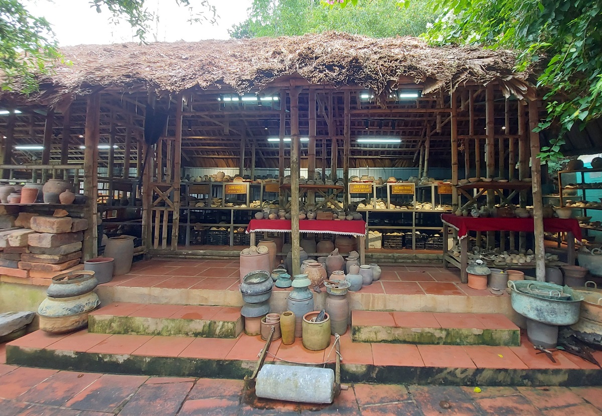 Người lưu giữ hơn 5 vạn cổ vật si&ecirc;u độc mở cửa đ&oacute;n kh&aacute;ch miễn ph&iacute; - Ảnh 2.