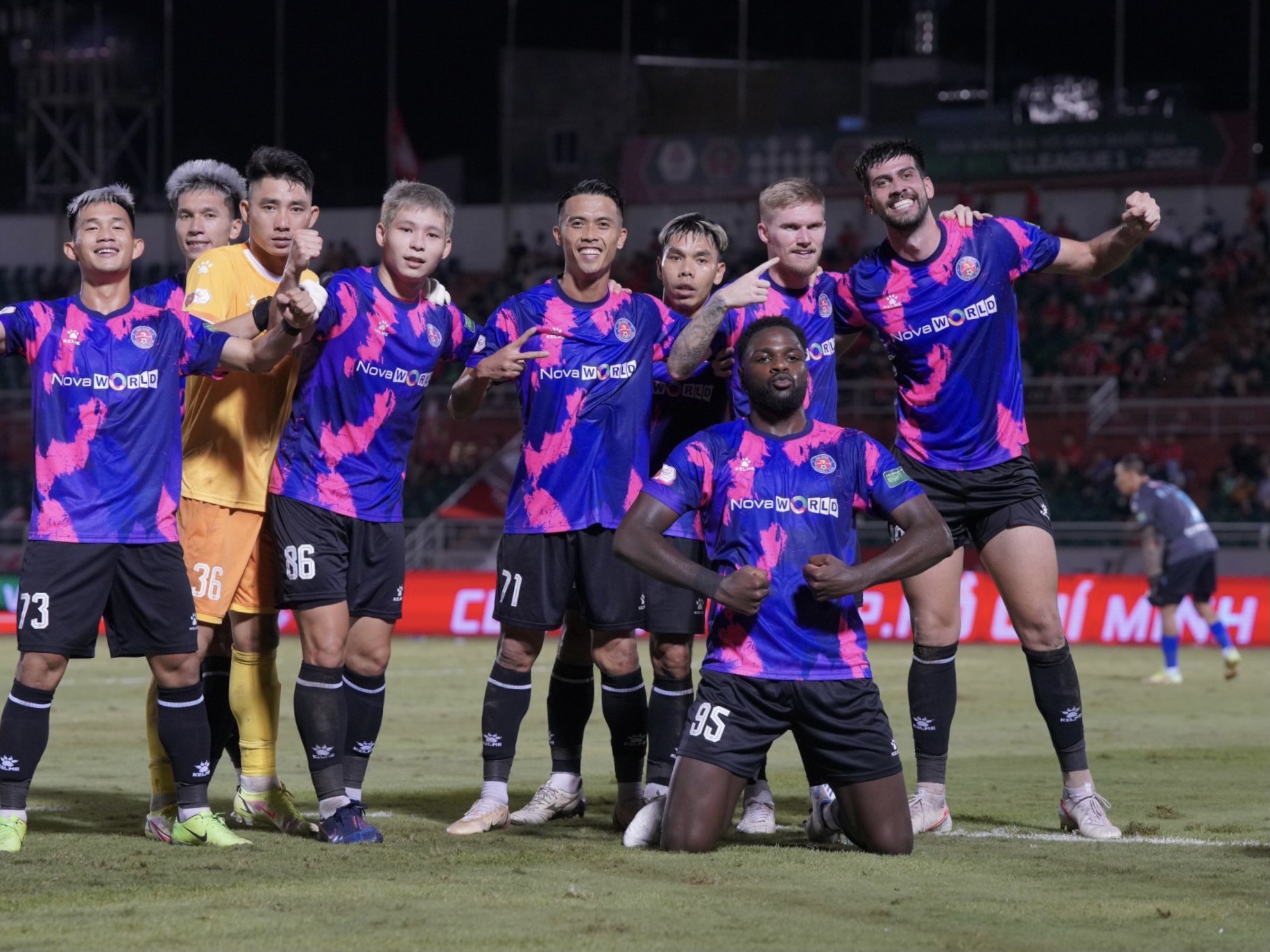 Thua trận derby, CLB TP HCM đứng cuối bảng V-League 2022 - Ảnh 3.