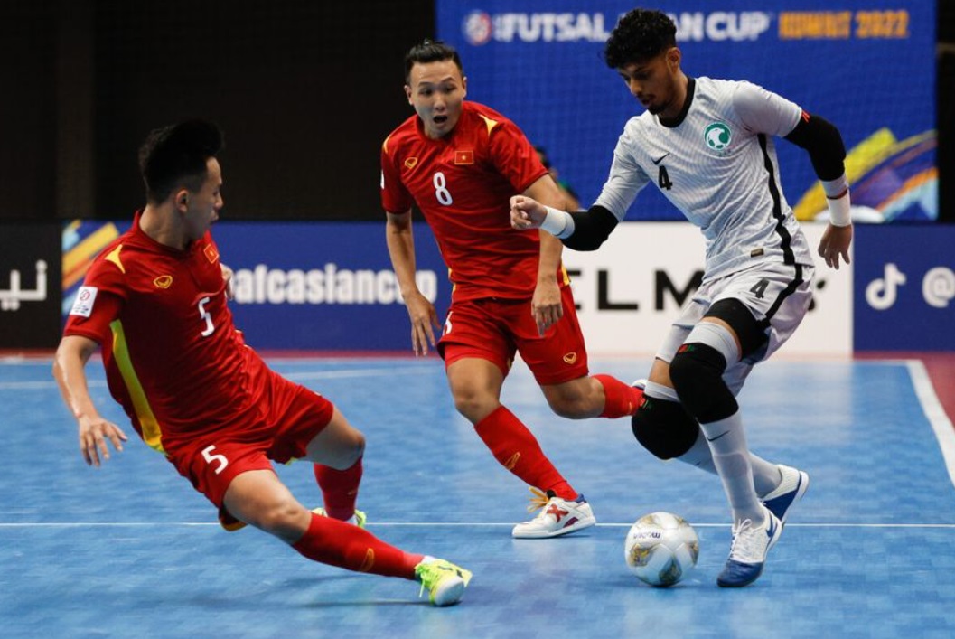 Tuyển Futsal Việt Nam &ldquo;giải m&atilde; hiện tượng Ả Rập Saudi - Ảnh 1.