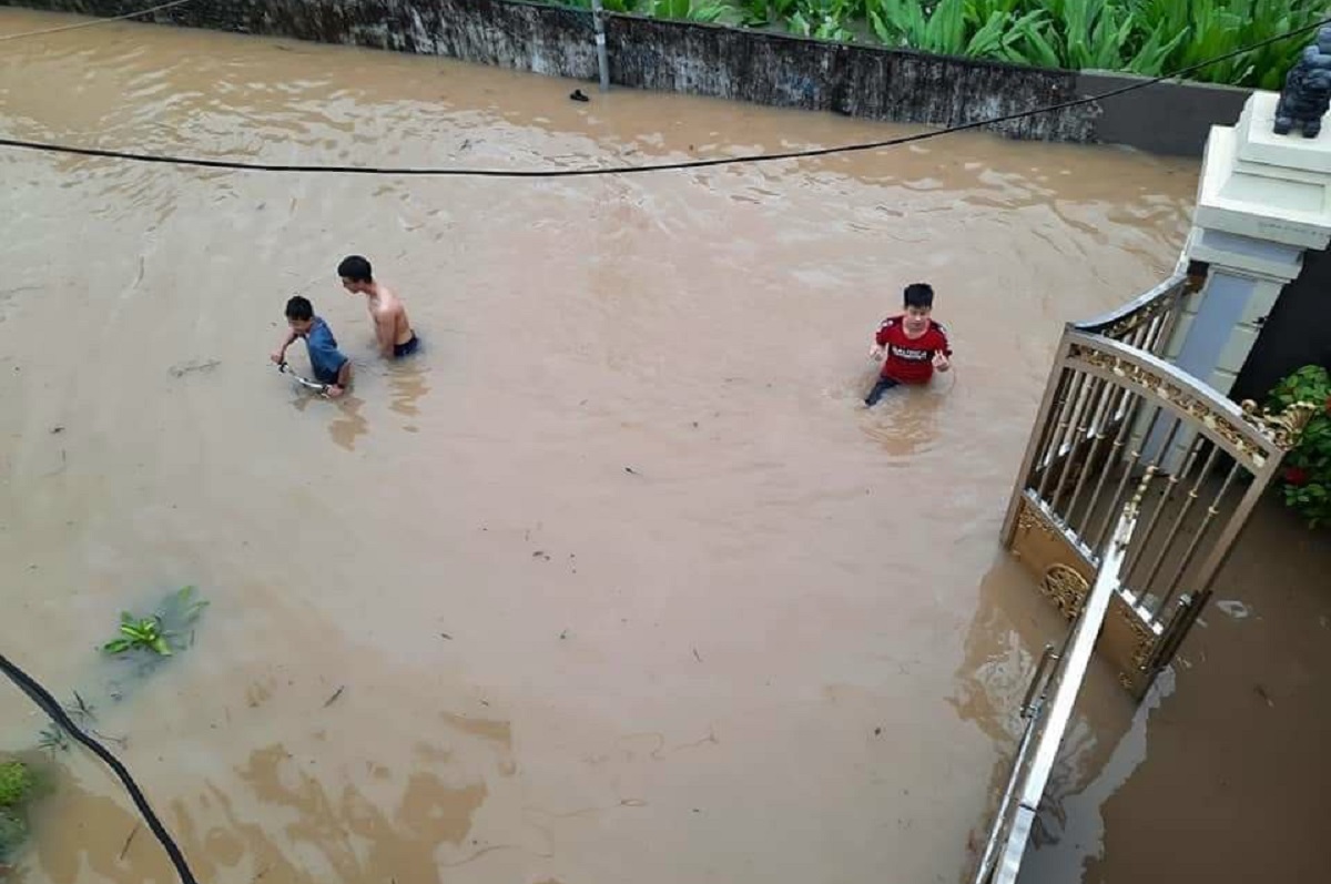 Hồ chứa nước lớn nhất Thanh H&oacute;a xả lũ - Ảnh 4.