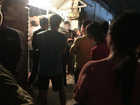 Vợ bị sát hại dã man, chồng tới công an đầu thú