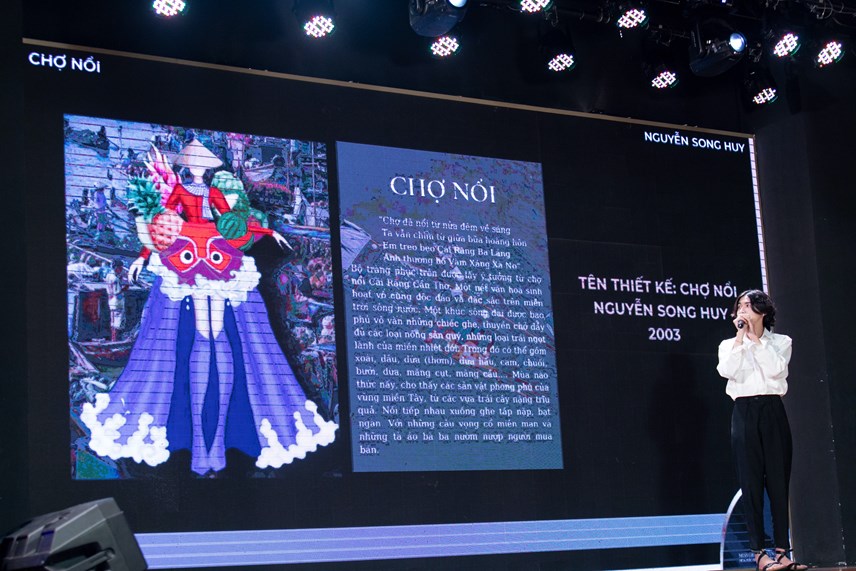 Cho&aacute;ng với những bộ trang phục lạ tại cuộc thi Hoa hậu H&ograve;a b&igrave;nh Việt Nam 2022 - Ảnh 3.