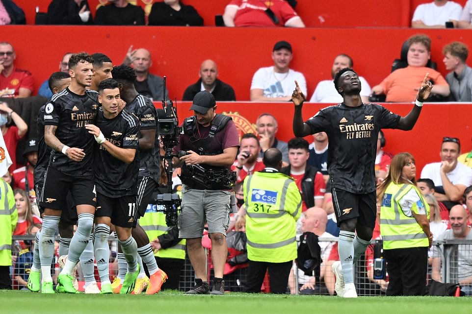 T&acirc;n binh Antony mở điểm si&ecirc;u hạng, Man United đại ph&aacute; Arsenal - Ảnh 6.