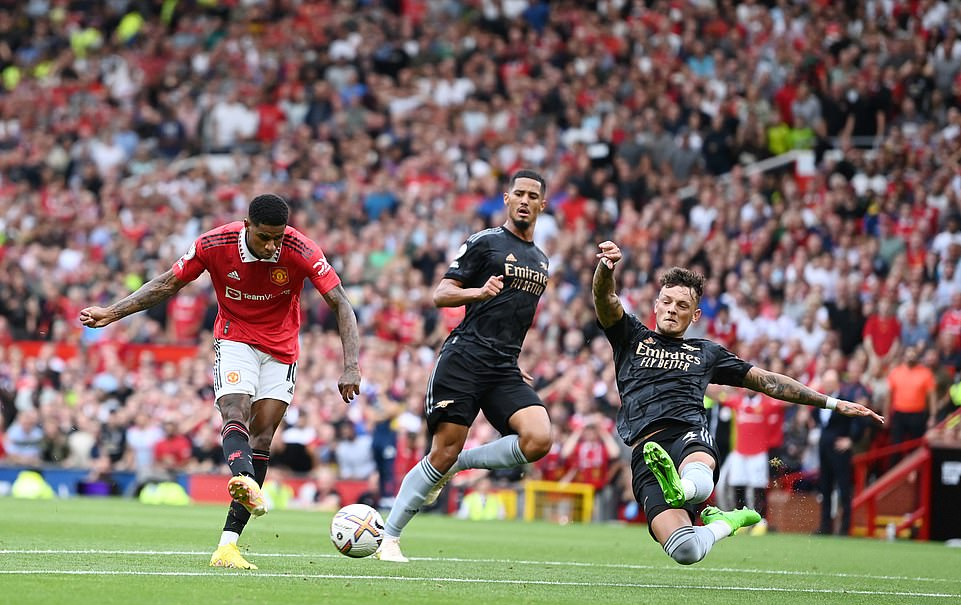 T&acirc;n binh Antony mở điểm si&ecirc;u hạng, Man United đại ph&aacute; Arsenal - Ảnh 8.