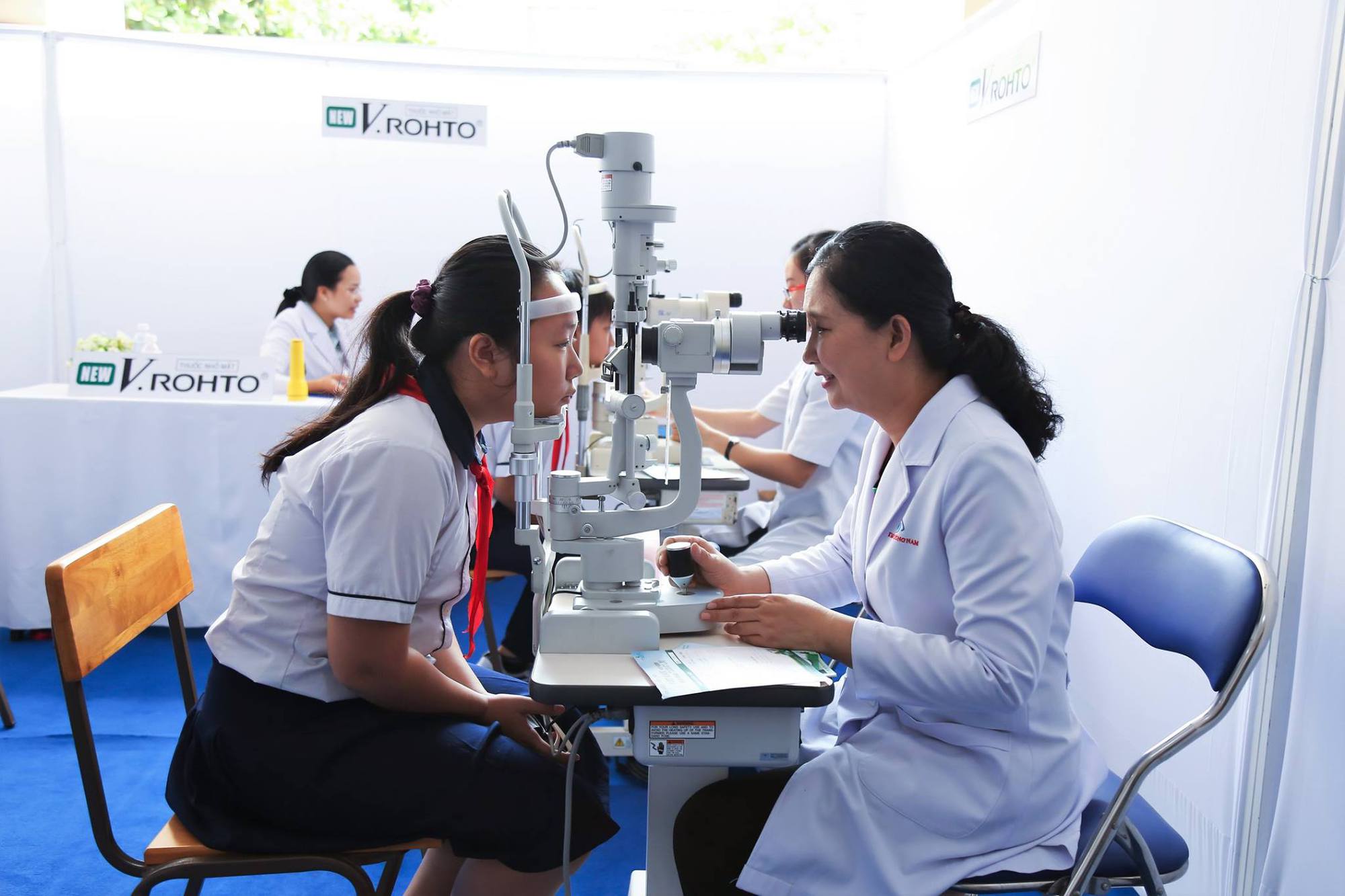 Sức khỏe đôi mắt học đường và dự án “Niềm vui khi được nhìn thấy”