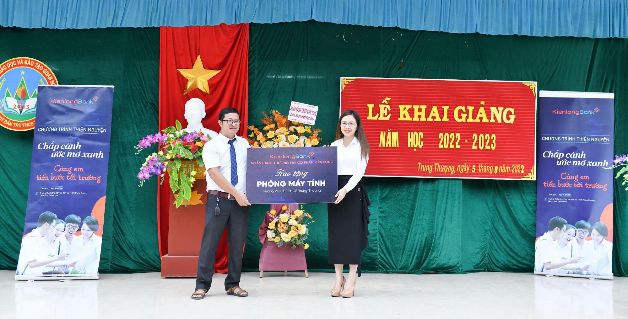 KienlongBank hỗ trợ v&ugrave;ng s&acirc;u, v&ugrave;ng xa c&aacute;c hoạt động gi&aacute;o dục v&agrave; t&aacute;c vụ ng&acirc;n h&agrave;ng, dịch vụ c&ocirc;ng - Ảnh 1.