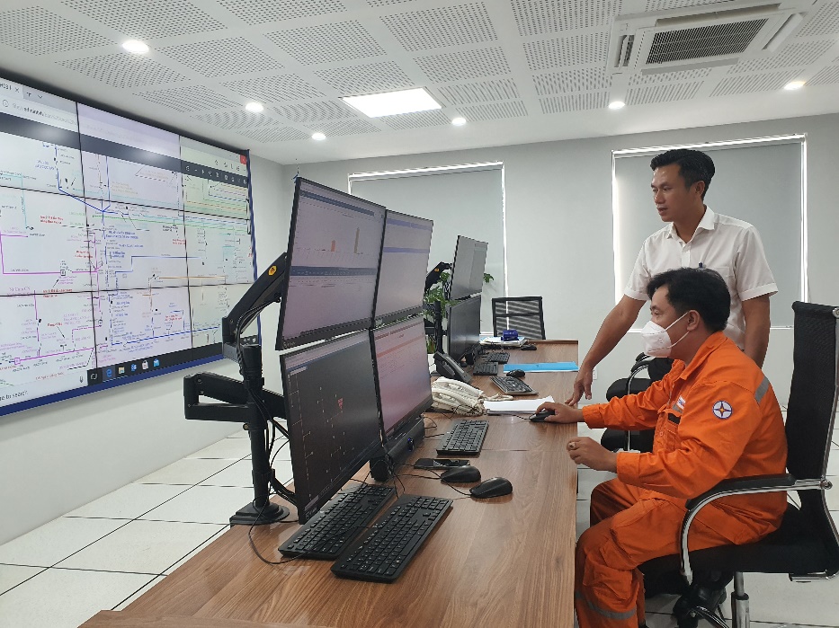 EVNHCMC: Cấp điện an to&agrave;n li&ecirc;n tục trong 4 ng&agrave;y nghỉ lễ - Ảnh 1.