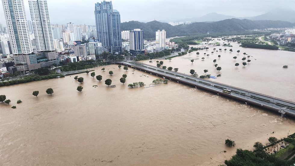 H&agrave;n Quốc đối mặt si&ecirc;u b&atilde;o Hinnamnor, h&agrave;ng ng&agrave;n người sơ t&aacute;n - Ảnh 7.