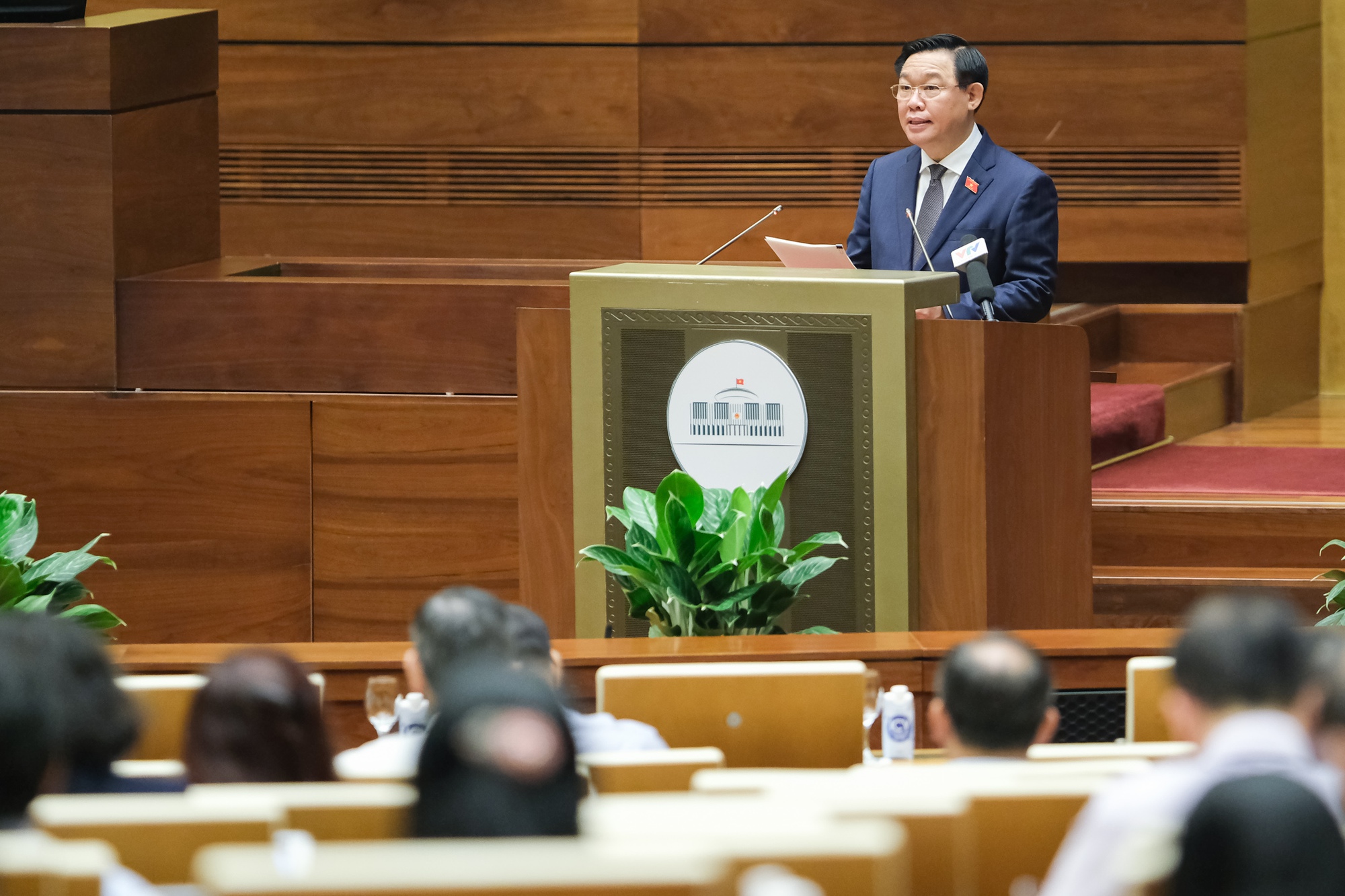 Chủ tịch Quốc hội: Chỉ đưa vào Luật những vấn đề đã chín, có tính khả thi - Ảnh 2.