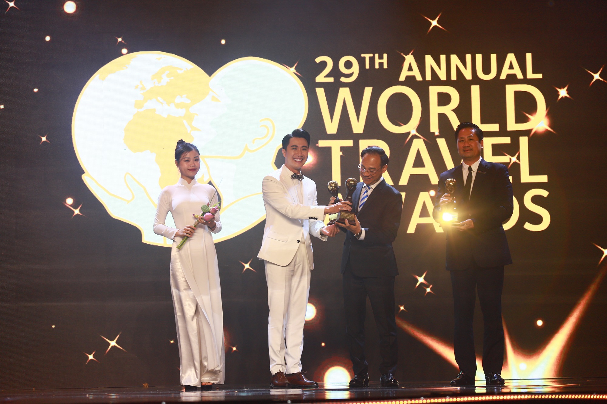 Vietravel ghi đậm dấu ấn tại World Travel Awards với chiến thắng lần thứ 10 li&ecirc;n tiếp - Ảnh 1.