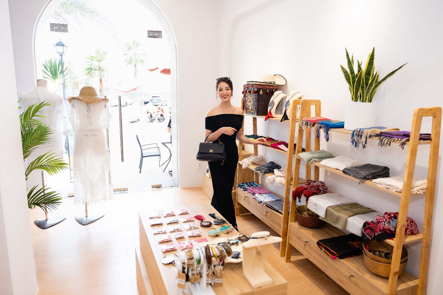 Th&ecirc;m một sao Việt chọn NovaWorld Phan Thiet l&agrave;m ng&ocirc;i nh&agrave; thứ hai - Ảnh 3.