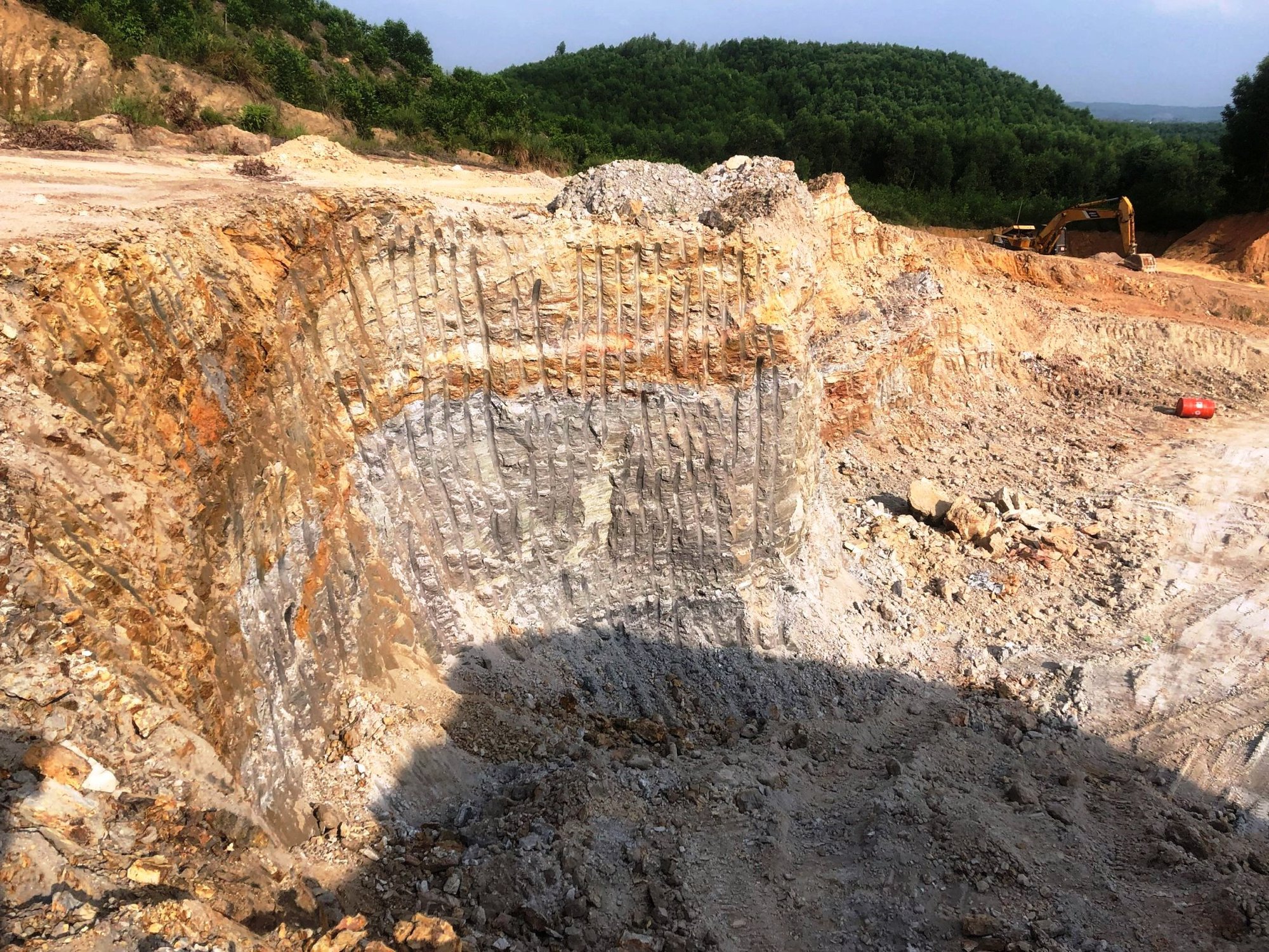 Diễn biến mới nhất vụ việc 3 ph&oacute;ng vi&ecirc;n bị giam lỏng ở Quảng Ng&atilde;i - Ảnh 3.