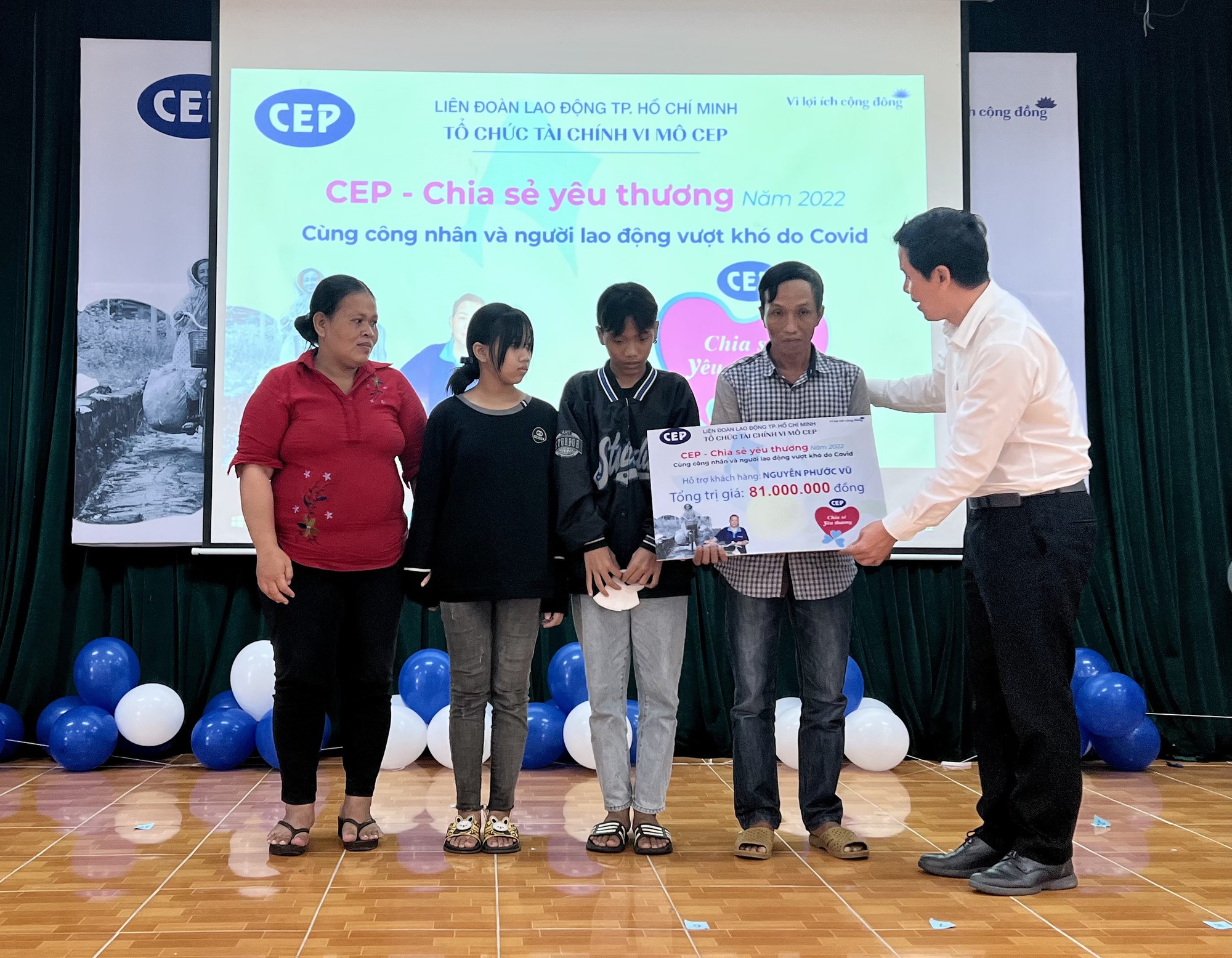Chuyến xe CEP chia sẻ y&ecirc;u thương đến với người ngh&egrave;o tỉnh An Giang - Ảnh 1.