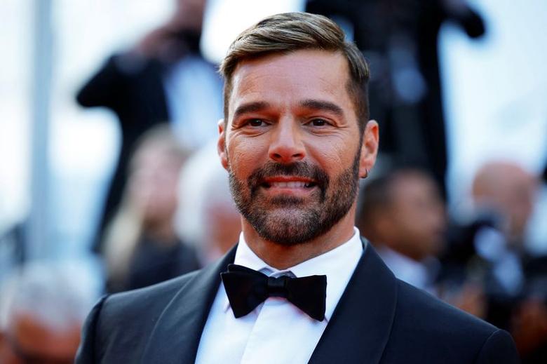 Ca sĩ Ricky Martin kiện cháu trai, đòi bồi thường 20 triệu USD