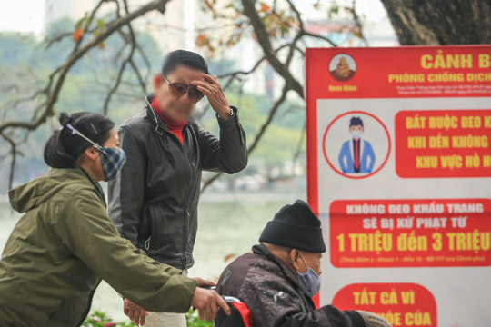 Phạt đến 3 triệu đồng nếu kh&ocirc;ng đeo khẩu trang để ph&ograve;ng chống dịch - Ảnh 1.