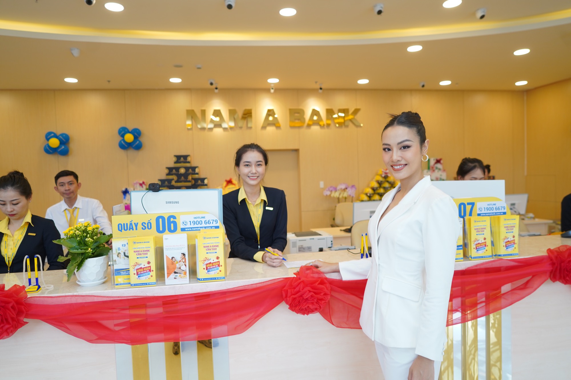 Nam A Bank Cần Thơ khai trương trụ sở mới, điểm nhấn cho khu vực miền T&acirc;y - Ảnh 4.