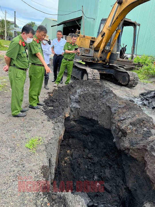 Phát hiện bãi chôn lấp chất thải nguy hại rất lớn tại Trà Vinh - Ảnh 4.