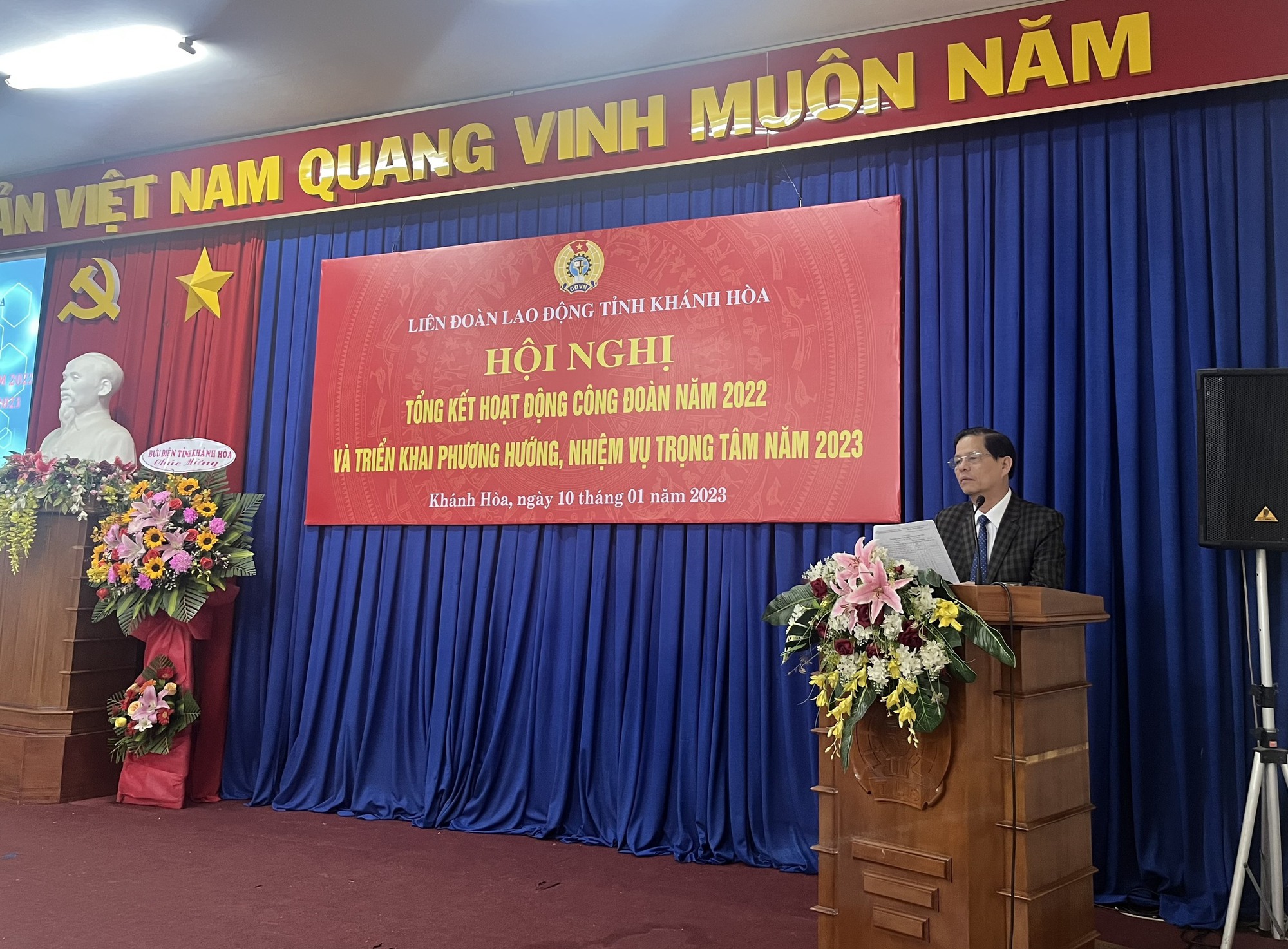 Chủ tịch UBND tỉnh Kh&aacute;nh H&ograve;a sẽ đối thoại với c&ocirc;ng nh&acirc;n lao động năm 2023 - Ảnh 4.