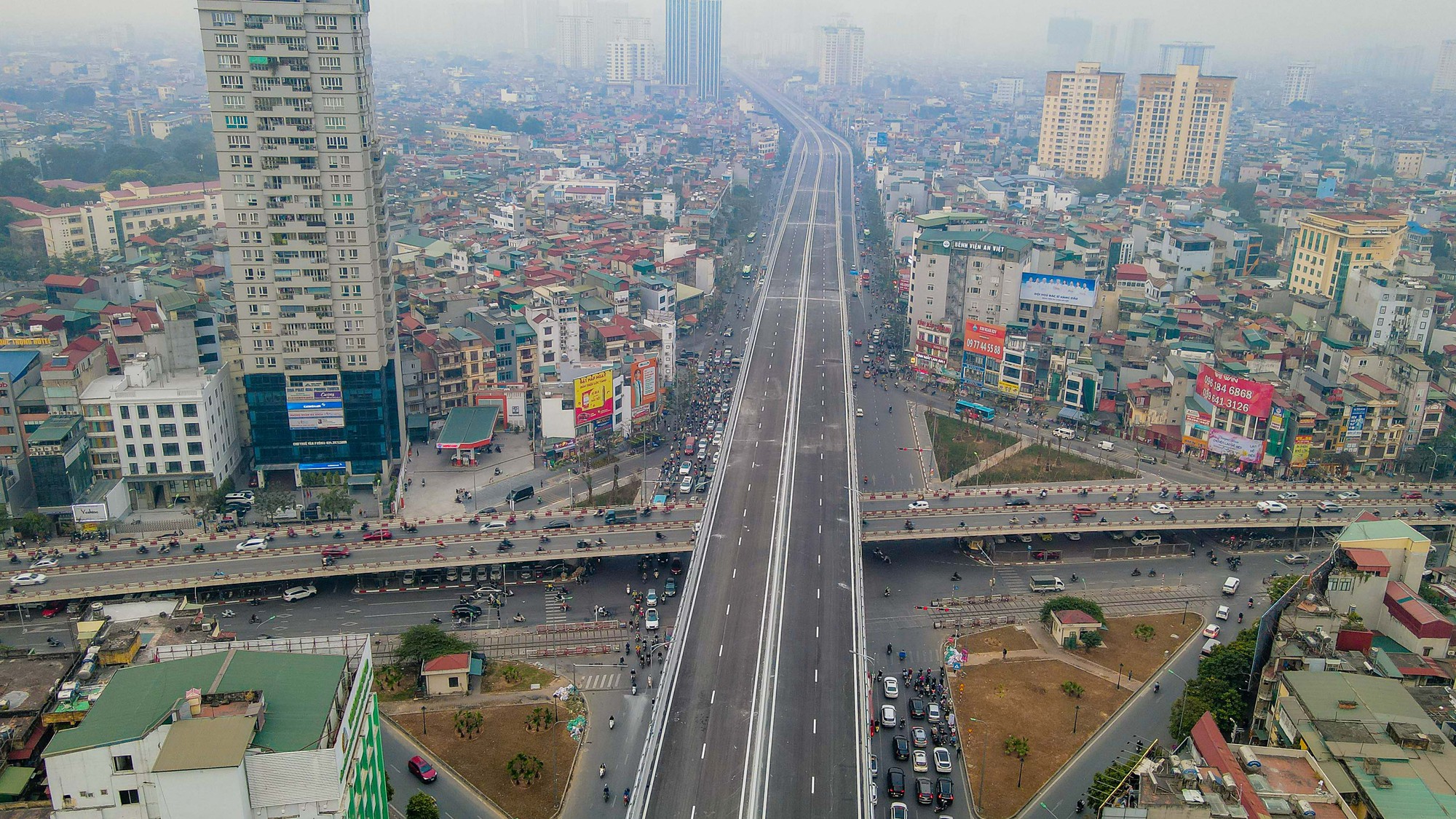 Diện mạo tuyến đường gần 10.000 tỉ đồng ở H&agrave; Nội sắp th&ocirc;ng xe - Ảnh 1.