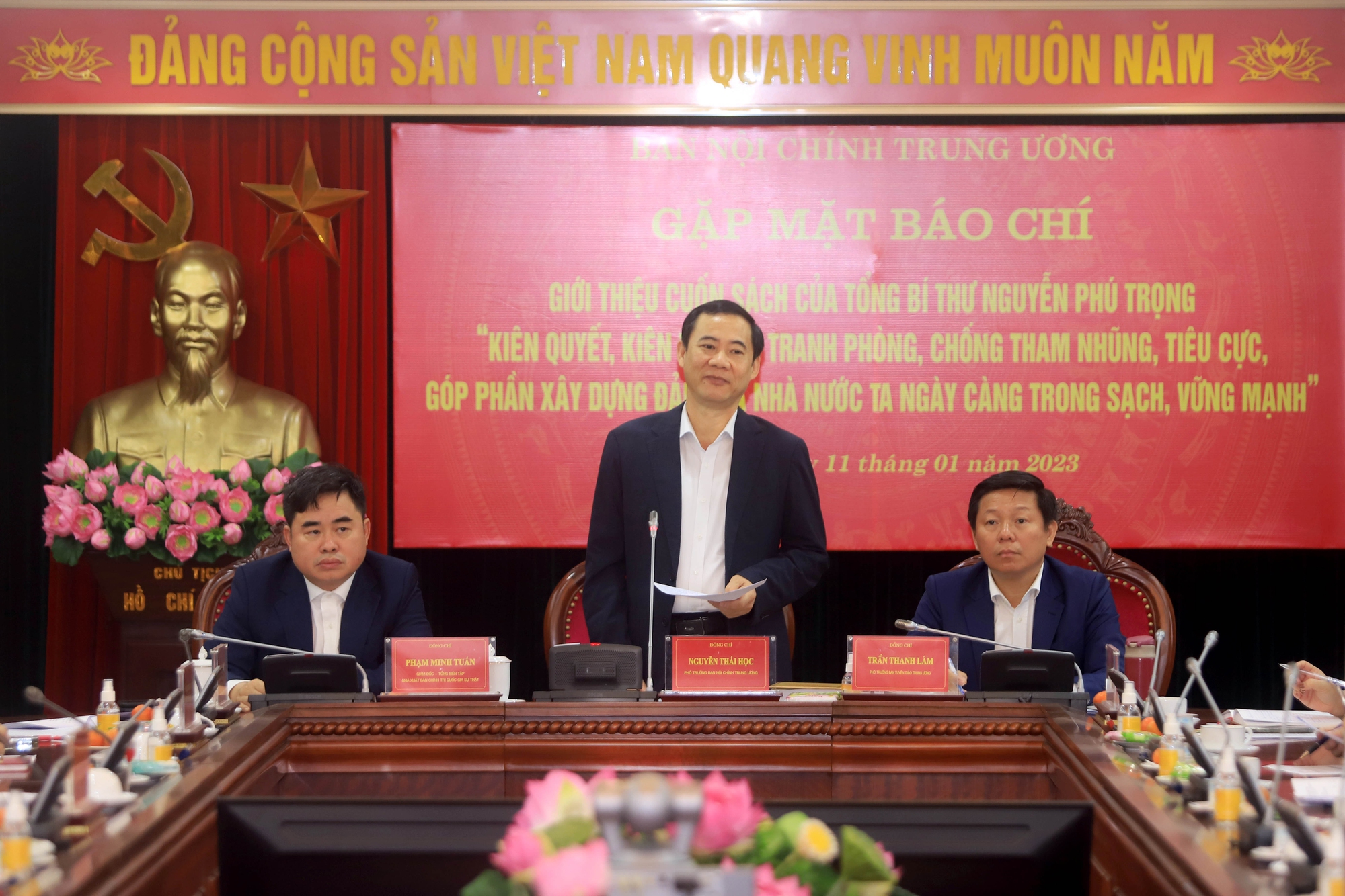 Nâng cao niềm tin về phòng chống tham nhũng, tiêu cực - Ảnh 1.