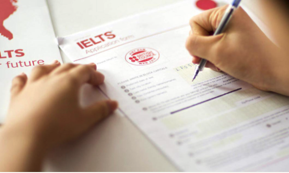 Hội đồng Anh nói gì về việc hoãn thi IELTS vào ngày 10-1?