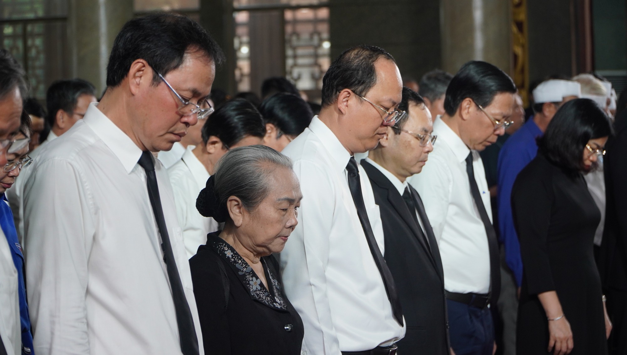 Tiễn đưa &ocirc;ng Nguyễn Thọ Ch&acirc;n về nơi an nghỉ cuối c&ugrave;ng - Ảnh 3.