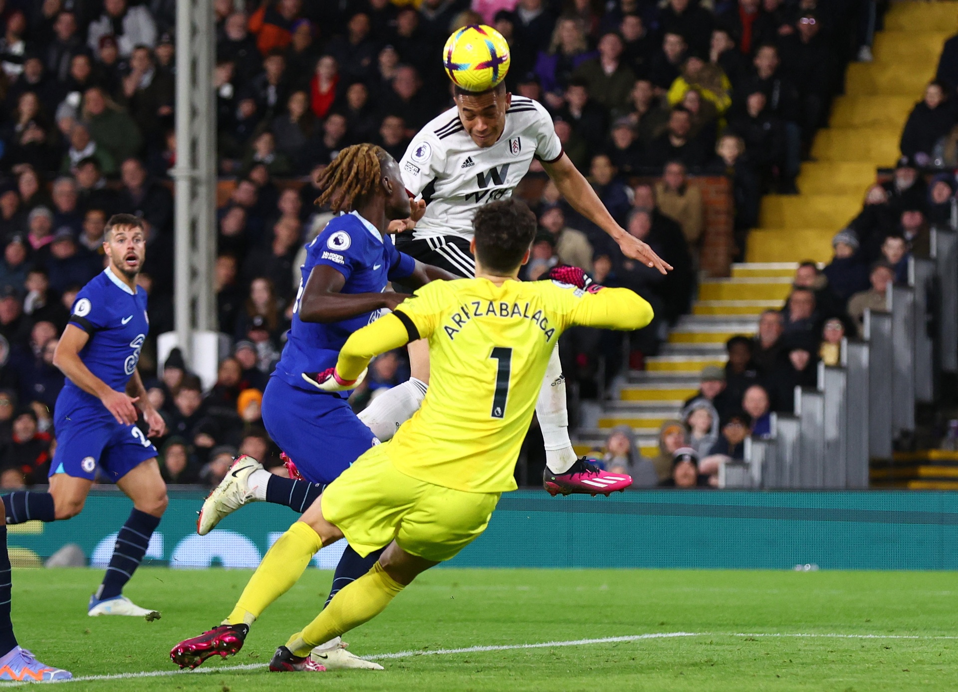 T&acirc;n binh Joao Felix nhận thẻ đỏ ng&agrave;y ra mắt, Chelsea thua thảm Fulham - Ảnh 6.