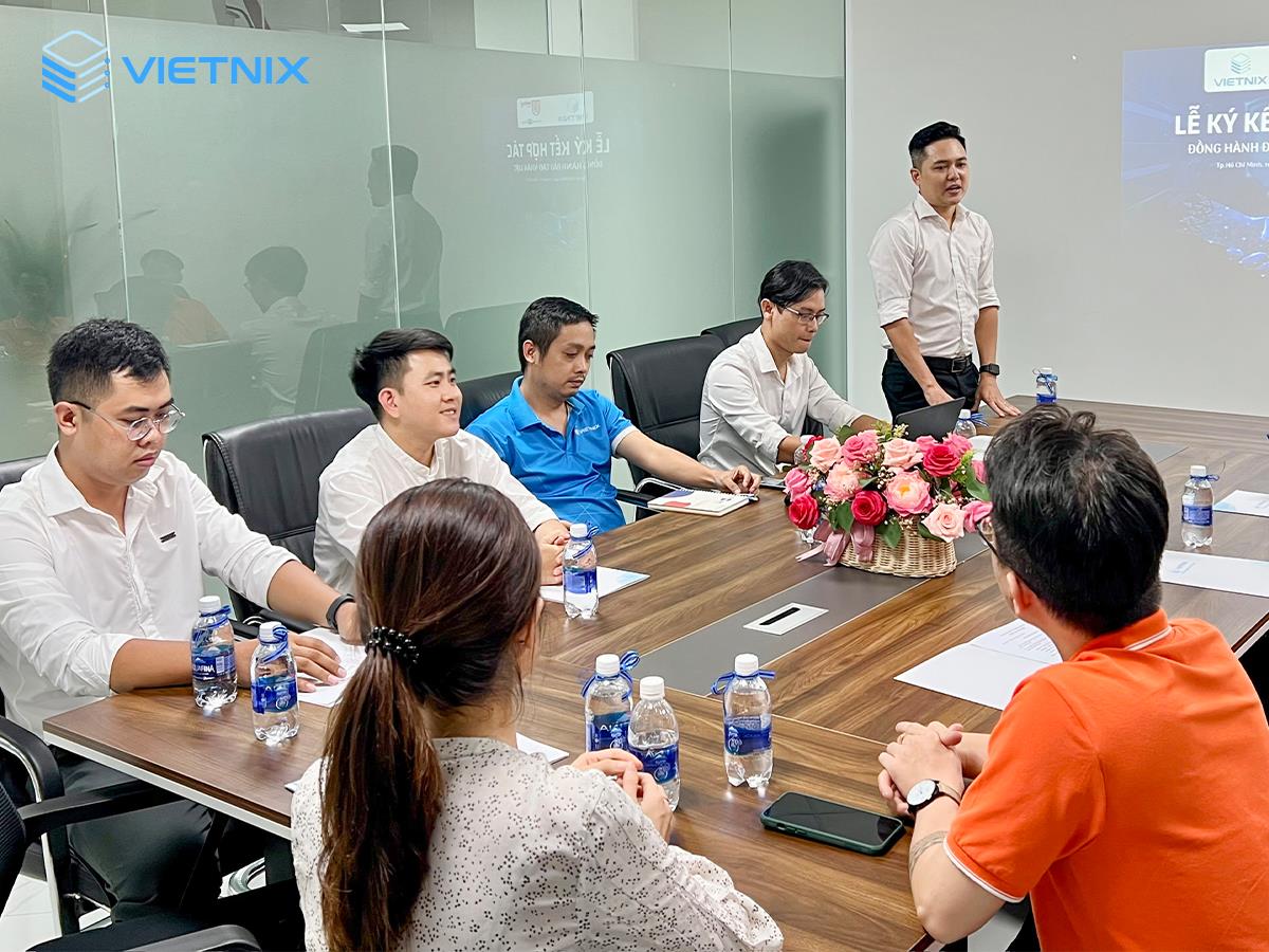 Vietnix hợp t&aacute;c với FPT Jetking đ&agrave;o tạo, n&acirc;ng cao chất lượng nguồn nh&acirc;n lực an ninh mạng - Ảnh 2.