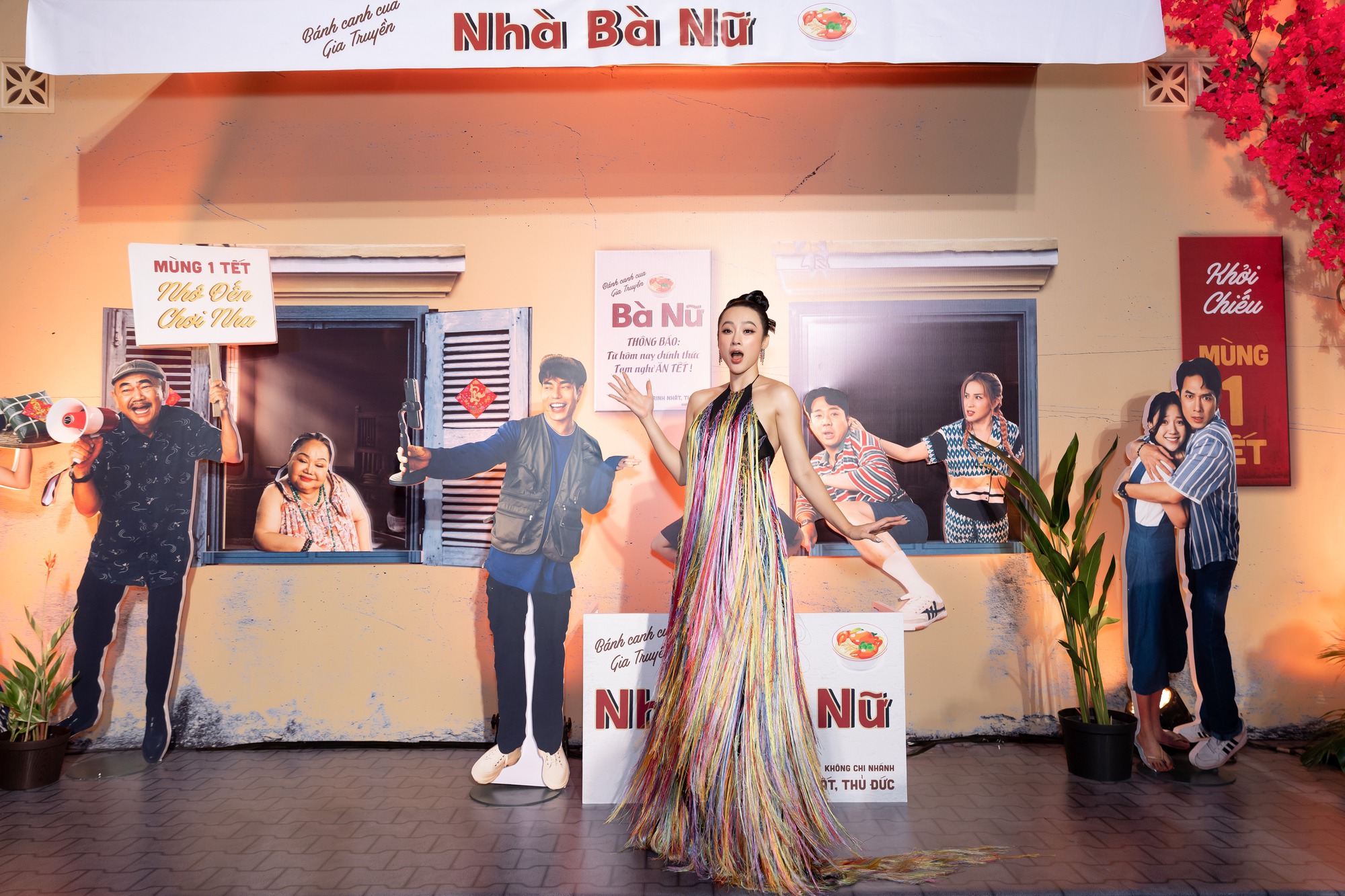 Nghệ sĩ Việt tụ hội ch&uacute;c mừng Trấn Th&agrave;nh ra mắt &ldquo;Nh&agrave; b&agrave; Nữ&rdquo; - Ảnh 9.