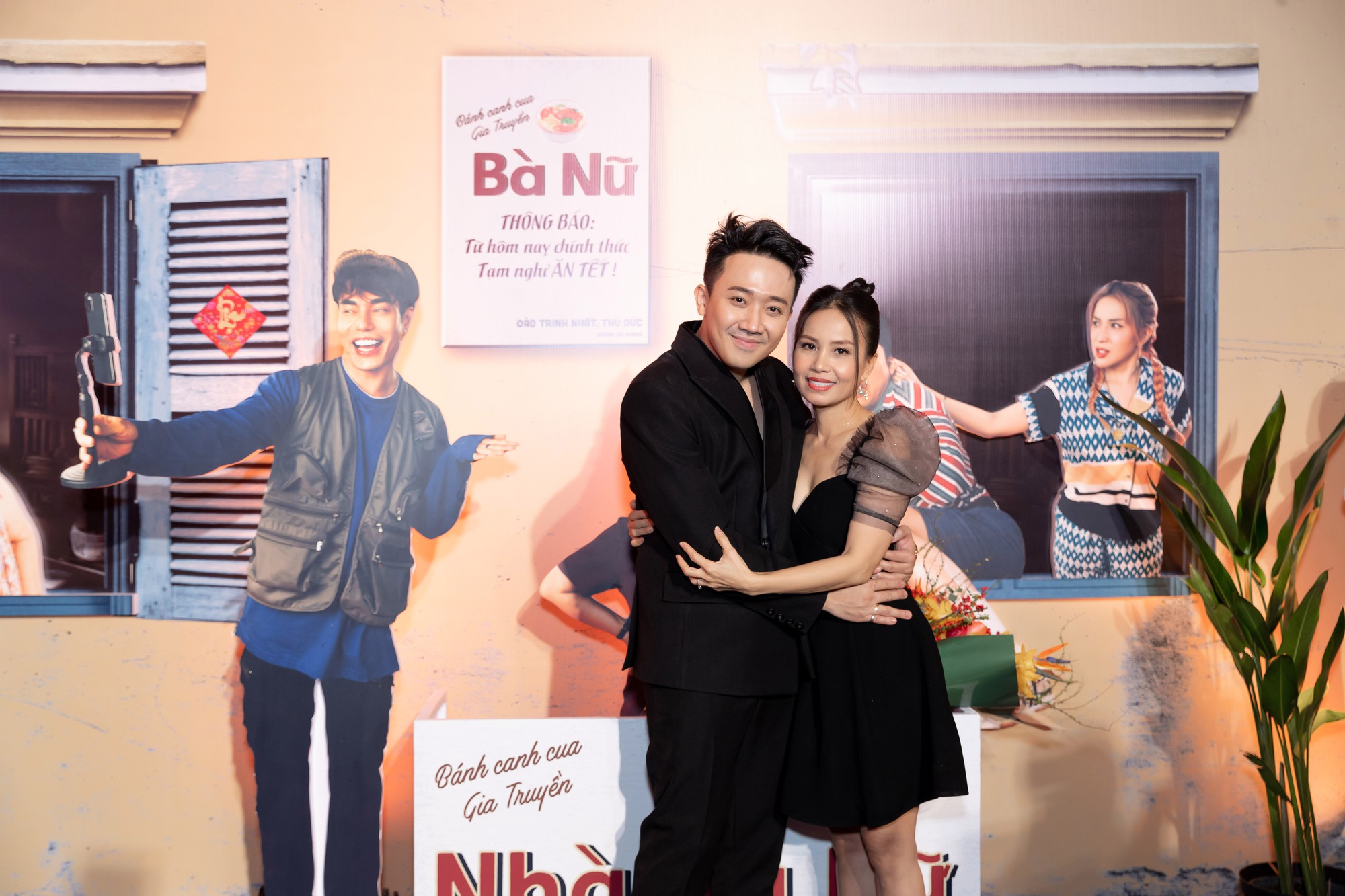 Nghệ sĩ Việt tụ hội ch&uacute;c mừng Trấn Th&agrave;nh ra mắt &ldquo;Nh&agrave; b&agrave; Nữ&rdquo; - Ảnh 21.