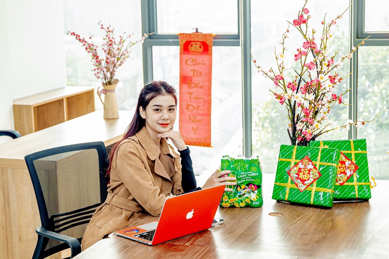 Tống cựu nghinh t&acirc;n: Tống tiễn căng thẳng đ&oacute;n ch&agrave;o Tết mới - Ảnh 2.