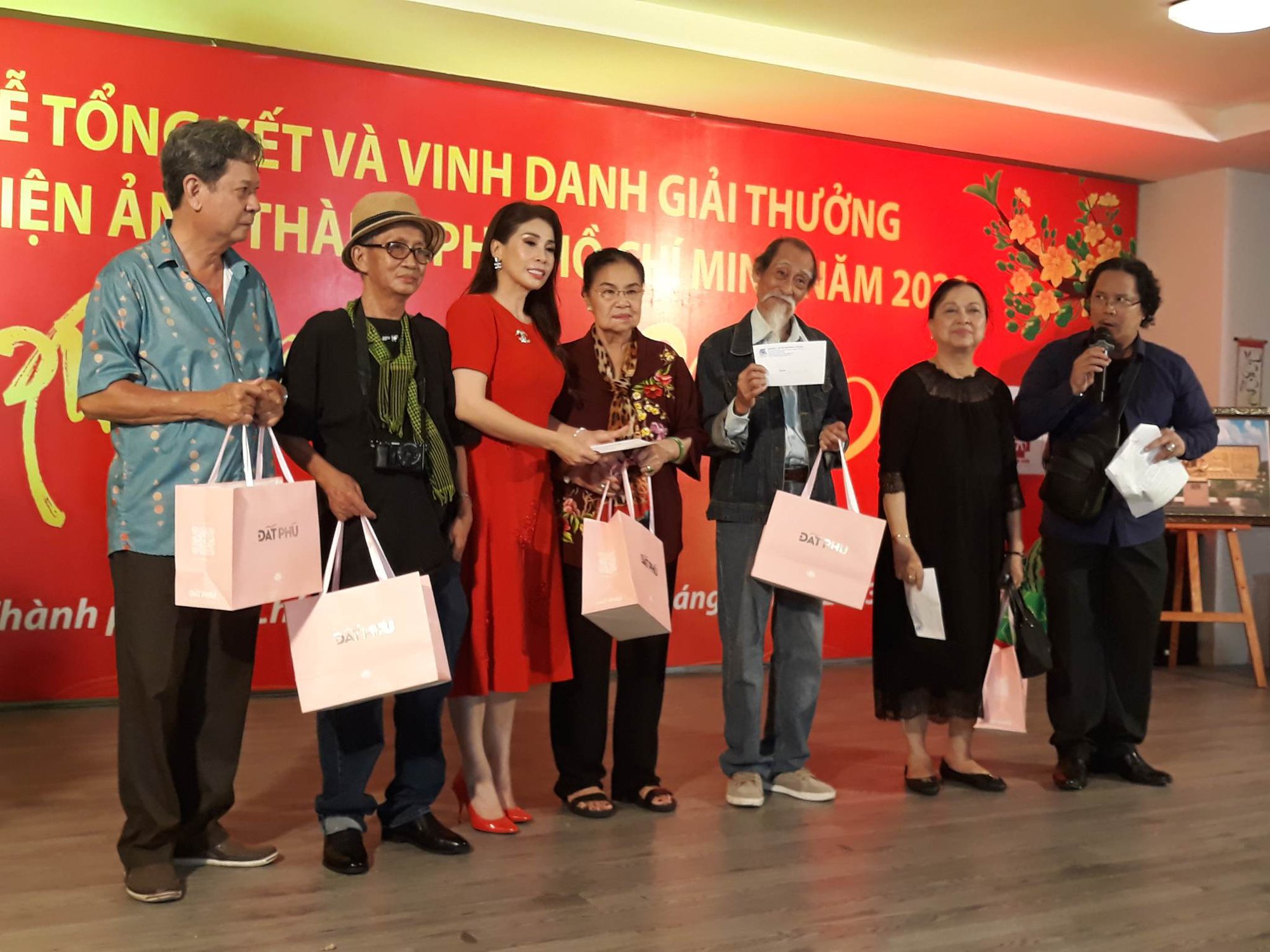 Hội Điện ảnh TP HCM trao nhiều giải thưởng - Ảnh 5.