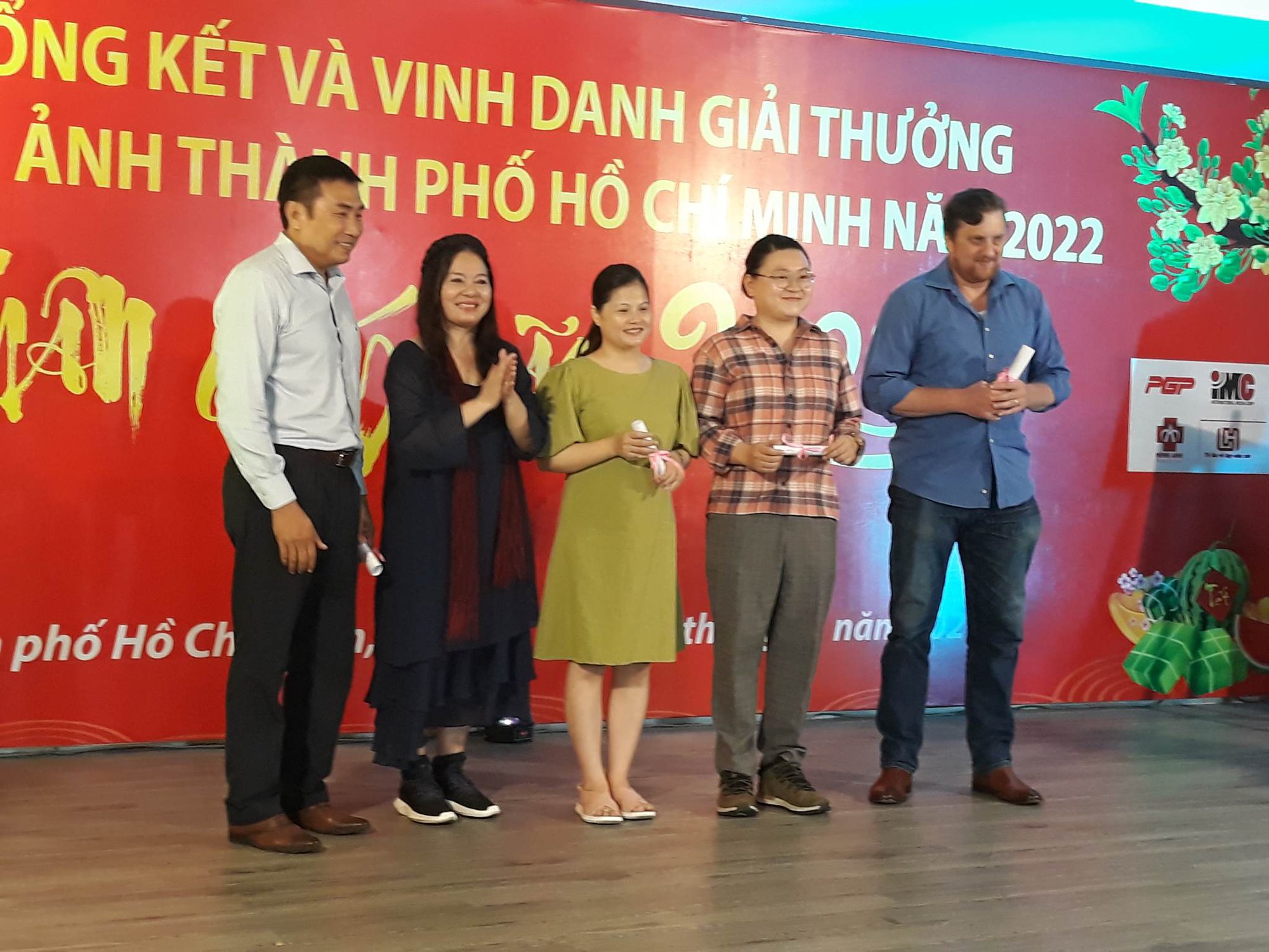 Hội Điện ảnh TP HCM trao nhiều giải thưởng - Ảnh 4.