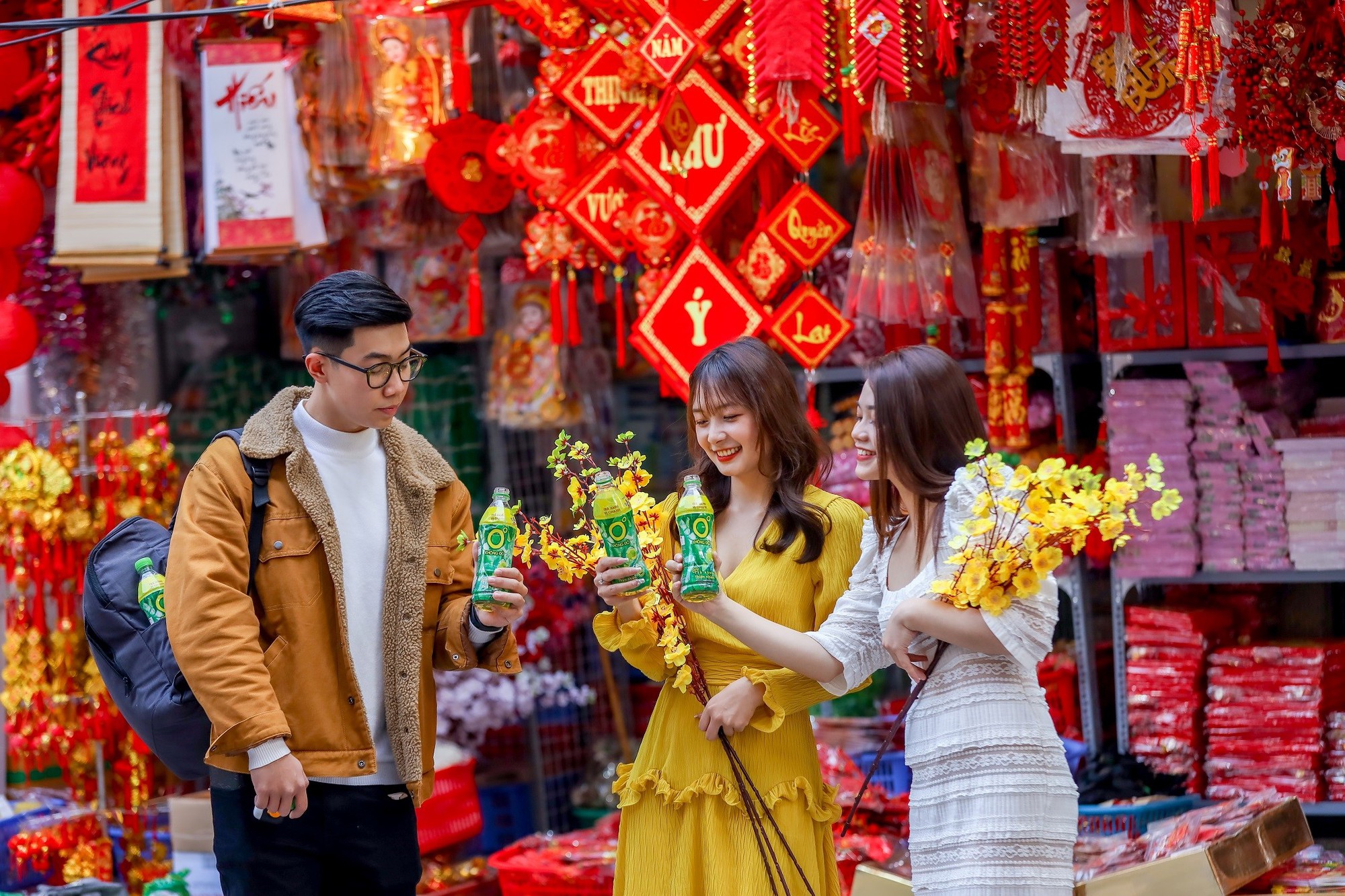 Tống cựu nghinh t&acirc;n: Tống tiễn căng thẳng đ&oacute;n ch&agrave;o Tết mới - Ảnh 7.