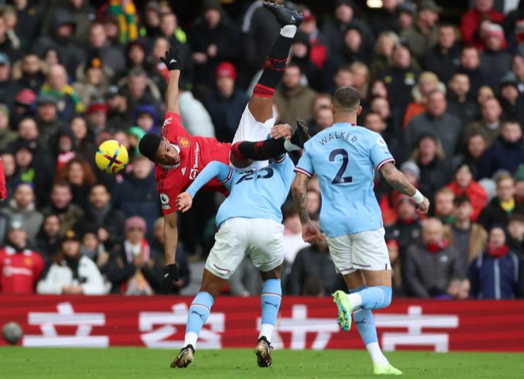 Ngược dòng siêu đỉnh, Man United quật ngã đại kình địch Man City - Ảnh 1.
