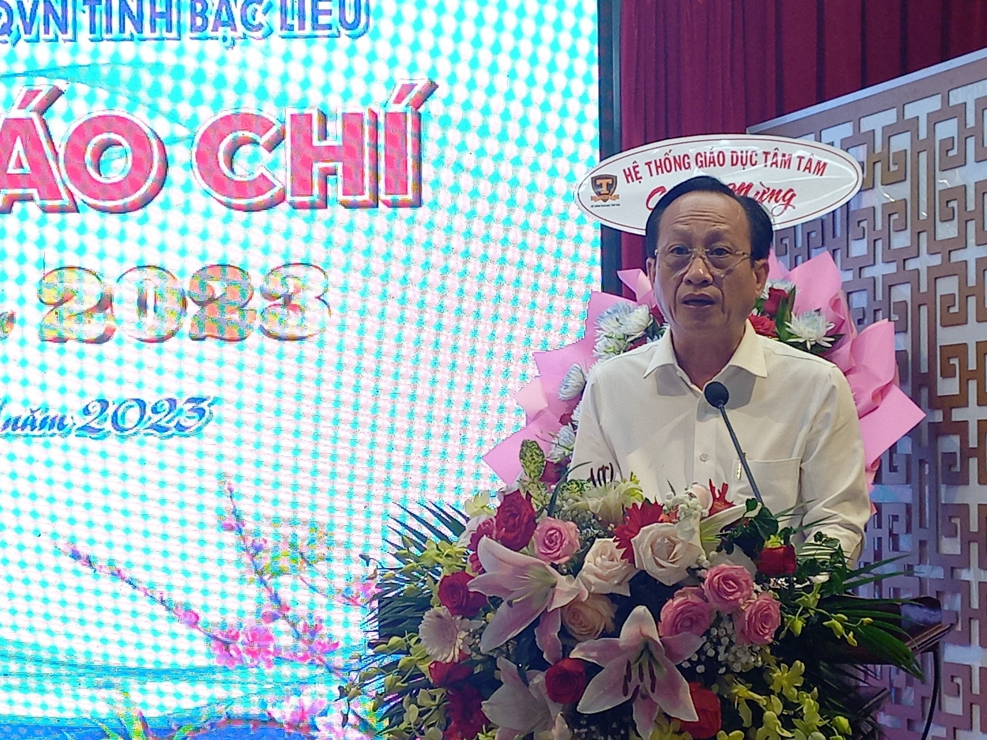 Tỉnh Bạc Li&ecirc;u tặng bằng khen cho 3 c&aacute; nh&acirc;n của B&aacute;o Người Lao Động - Ảnh 2.
