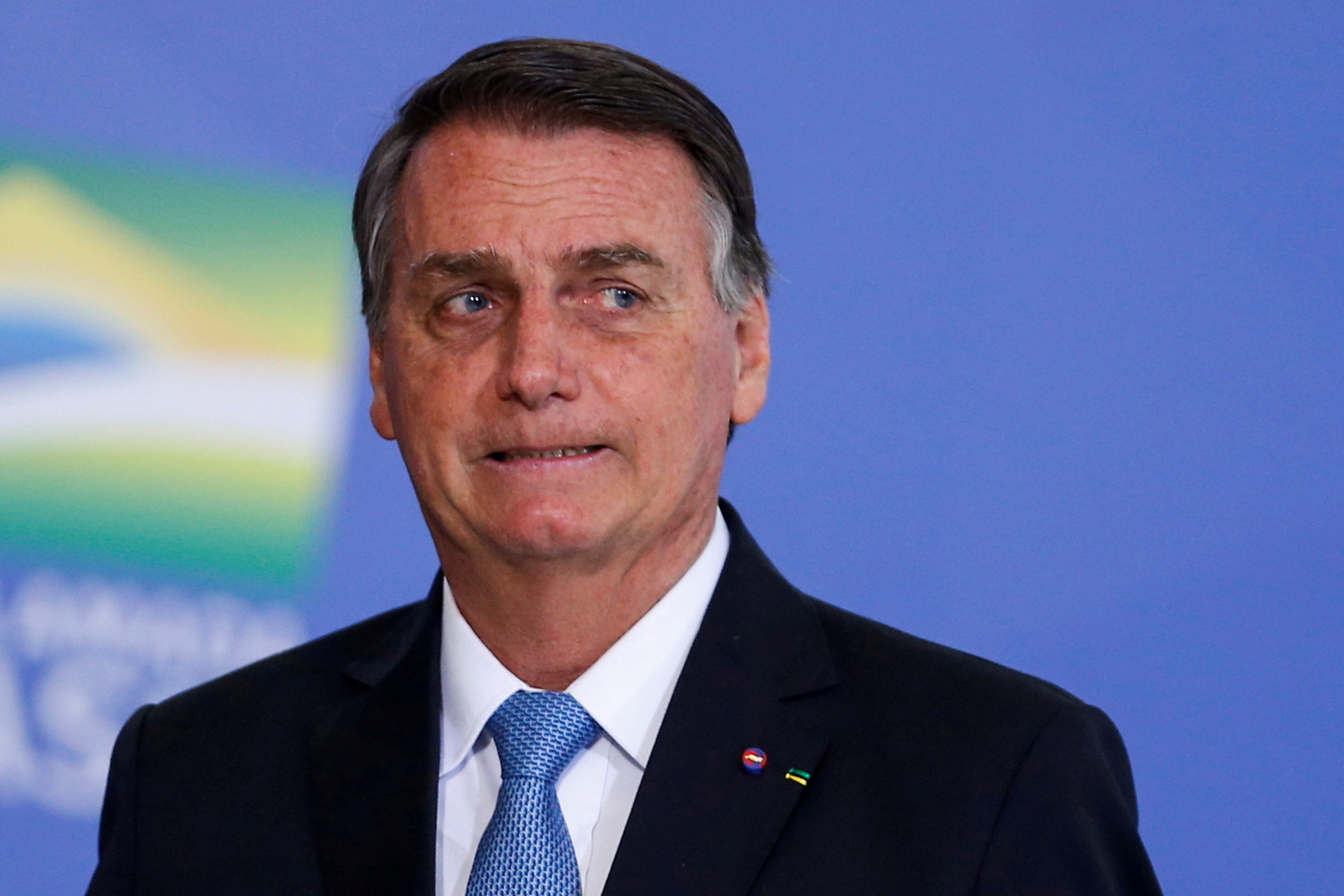 Kinh ngạc trước hóa đơn "cà" thẻ tín dụng của cựu tổng thống Brazil