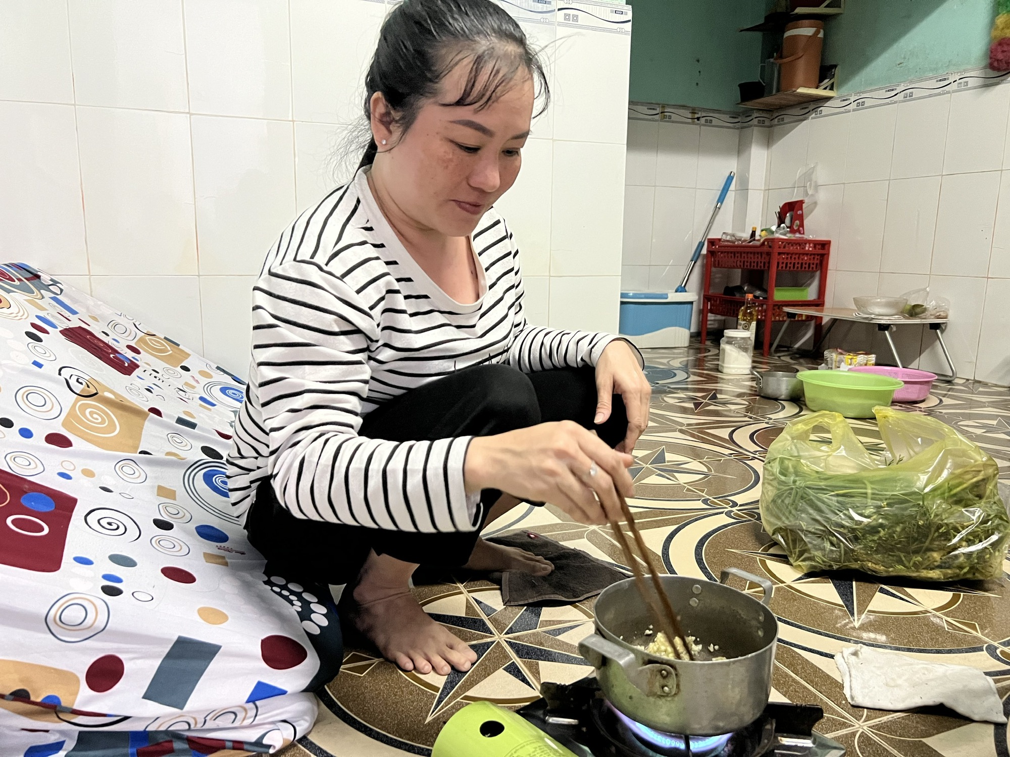 Xóm trọ ngày cận Tết