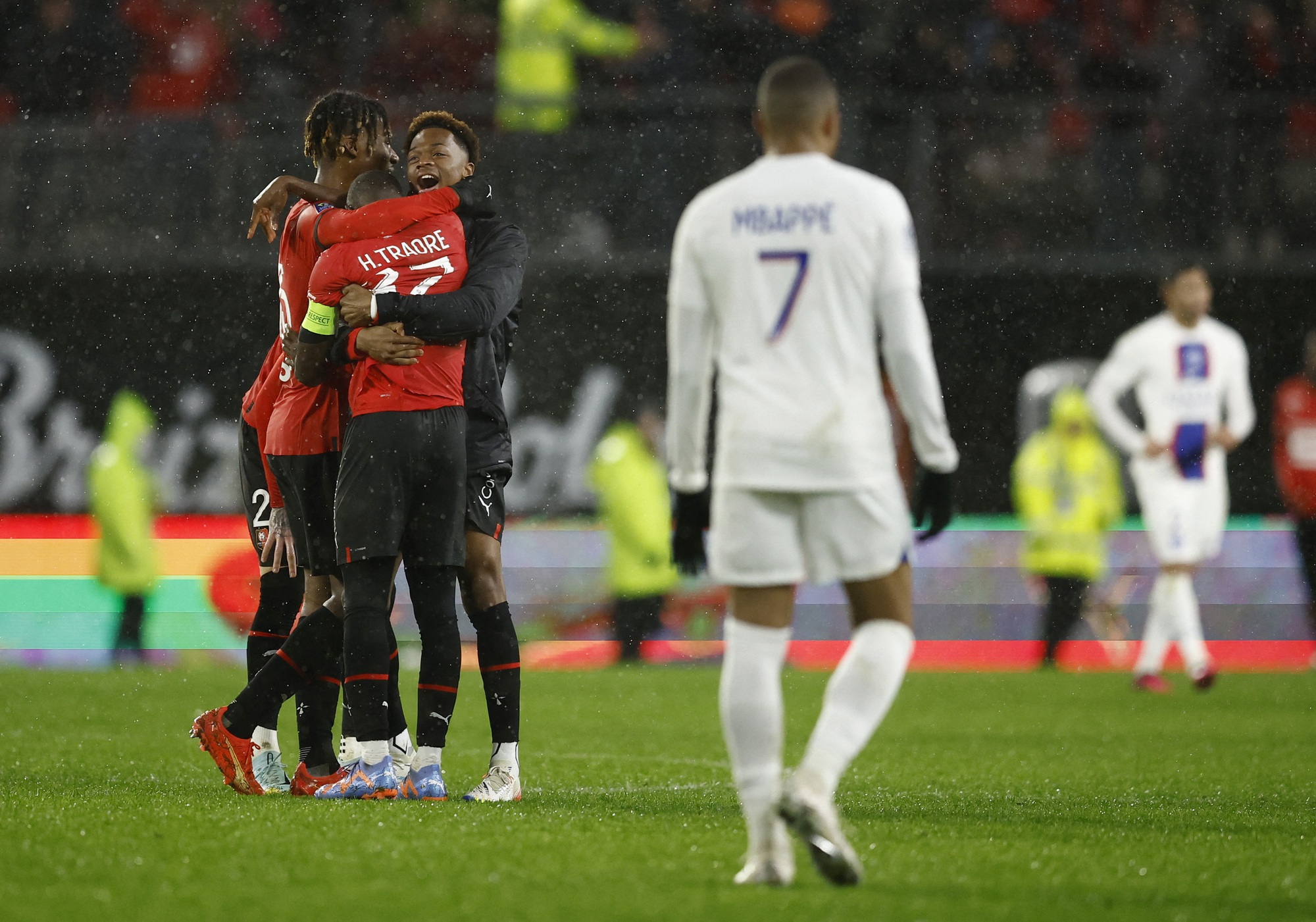 PSG vẫn trắng tay dù có bộ 3 Messi, Neymar, Mbappe
