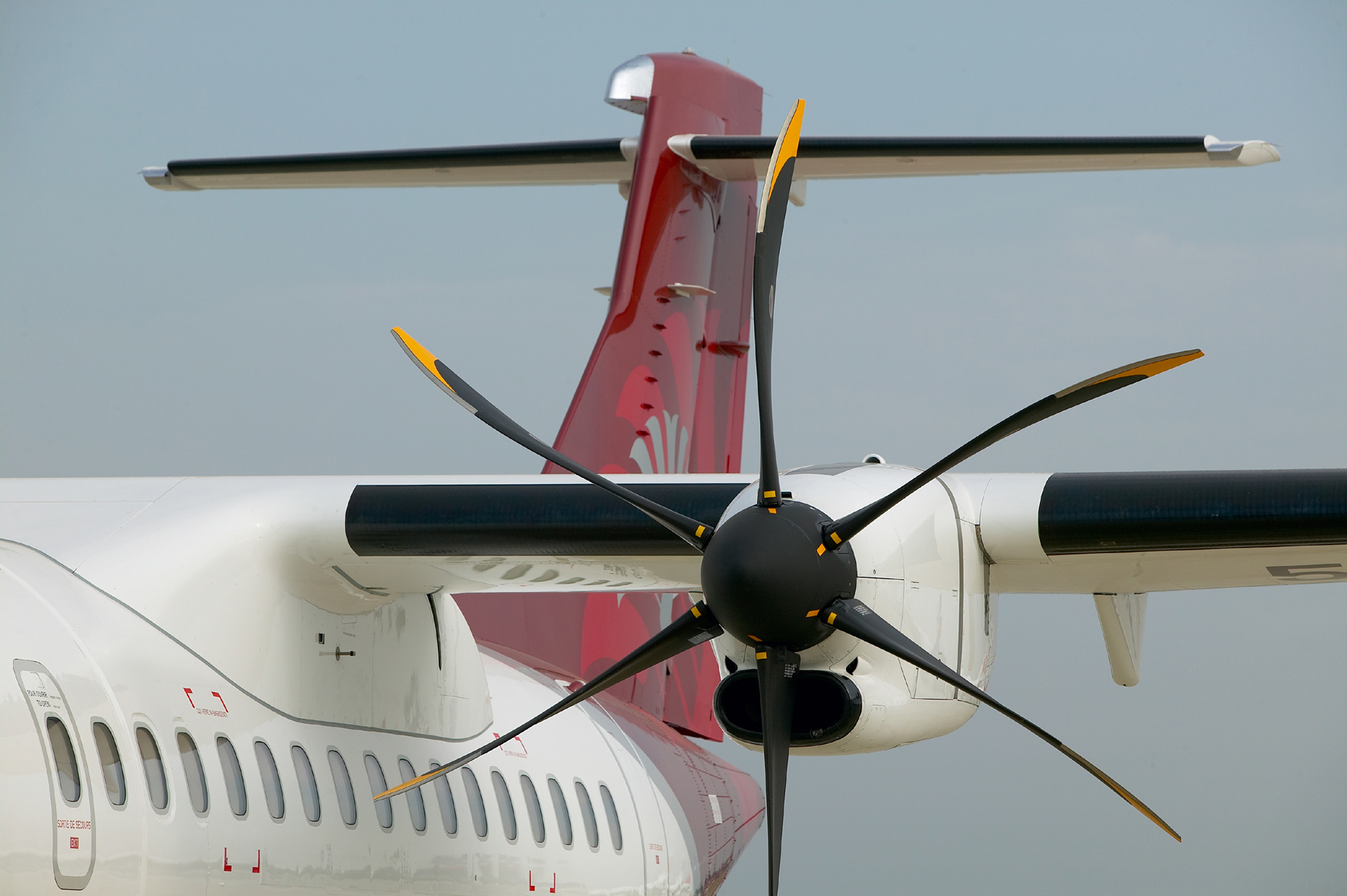 Thảm họa rơi m&aacute;y bay Nepal: Những điều cần biết về d&ograve;ng m&aacute;y bay ATR 72 - Ảnh 6.
