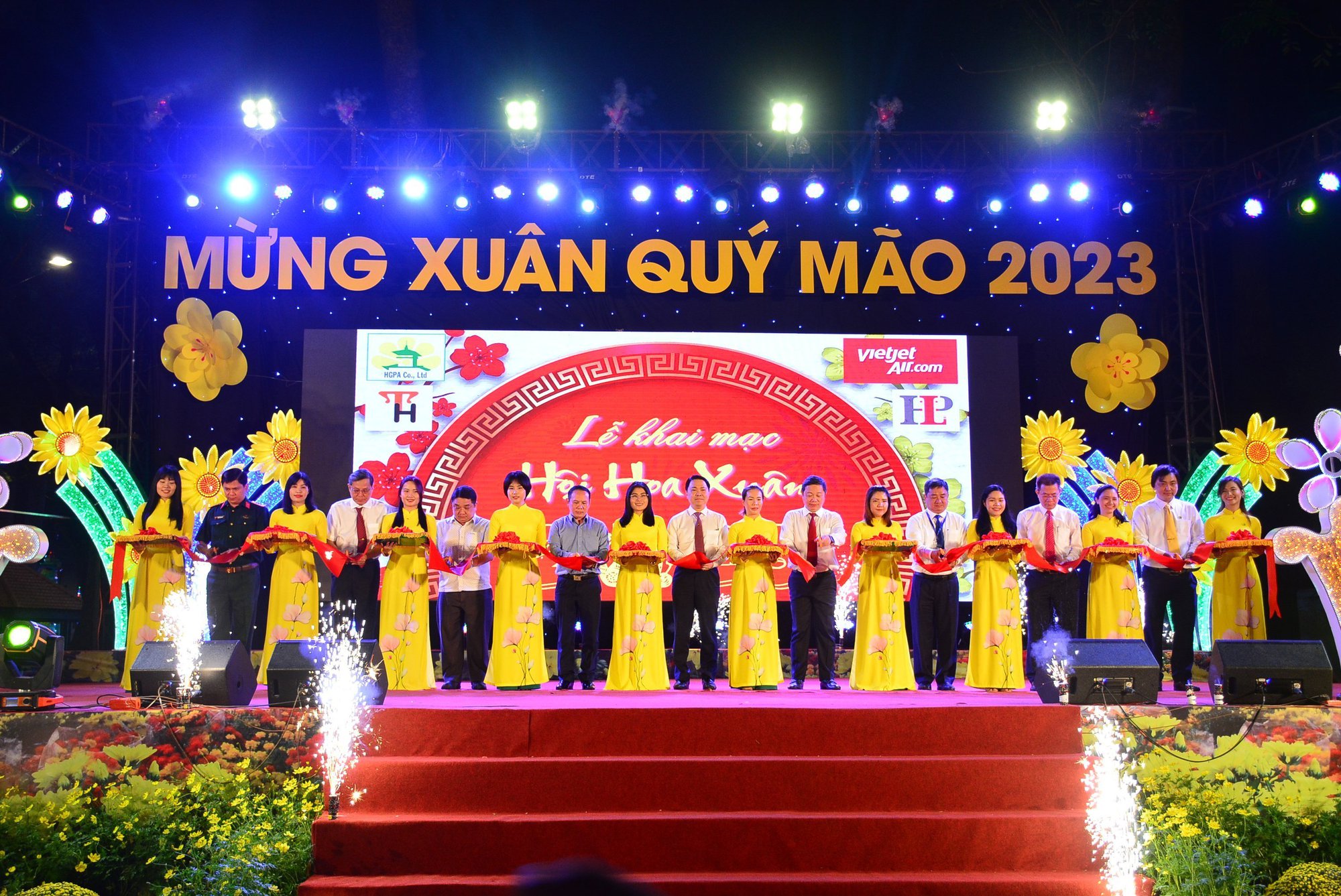 Khai mạc Hội hoa xuân TP HCM Quý Mão năm 2023