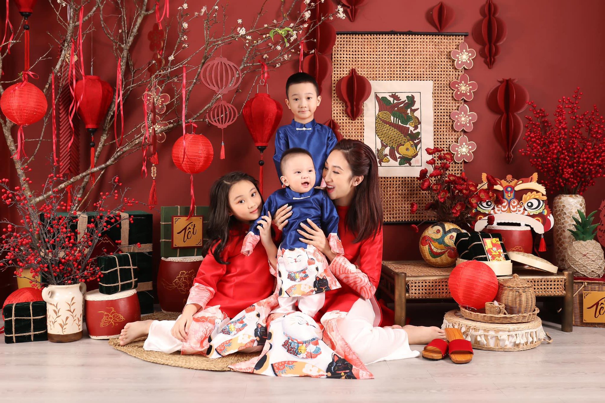 Dàn sao Việt rạng ngời với áo dài Tết - Ảnh 21.