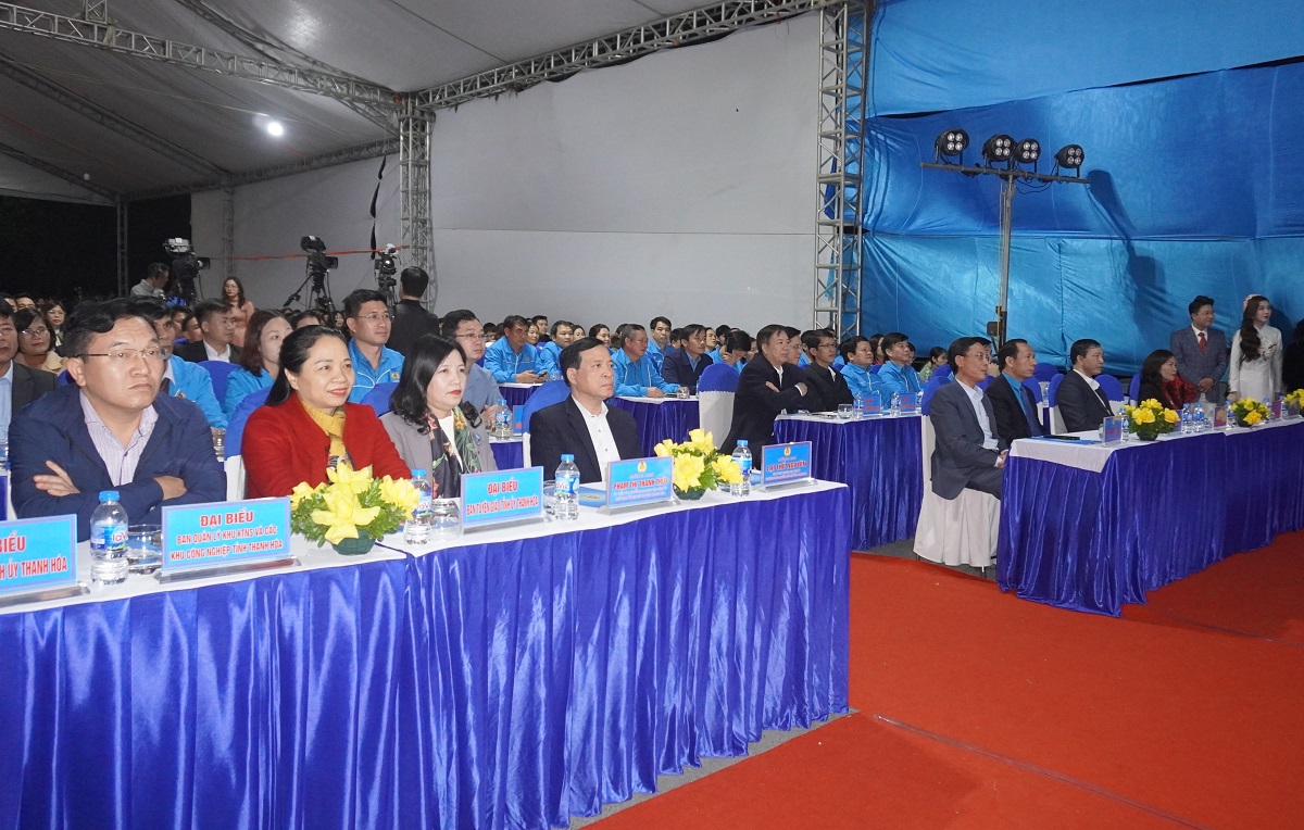 219 tỉ đồng chăm lo cho đo&agrave;n vi&ecirc;n, người lao động Tết Qu&yacute; M&atilde;o 2023 - Ảnh 1.