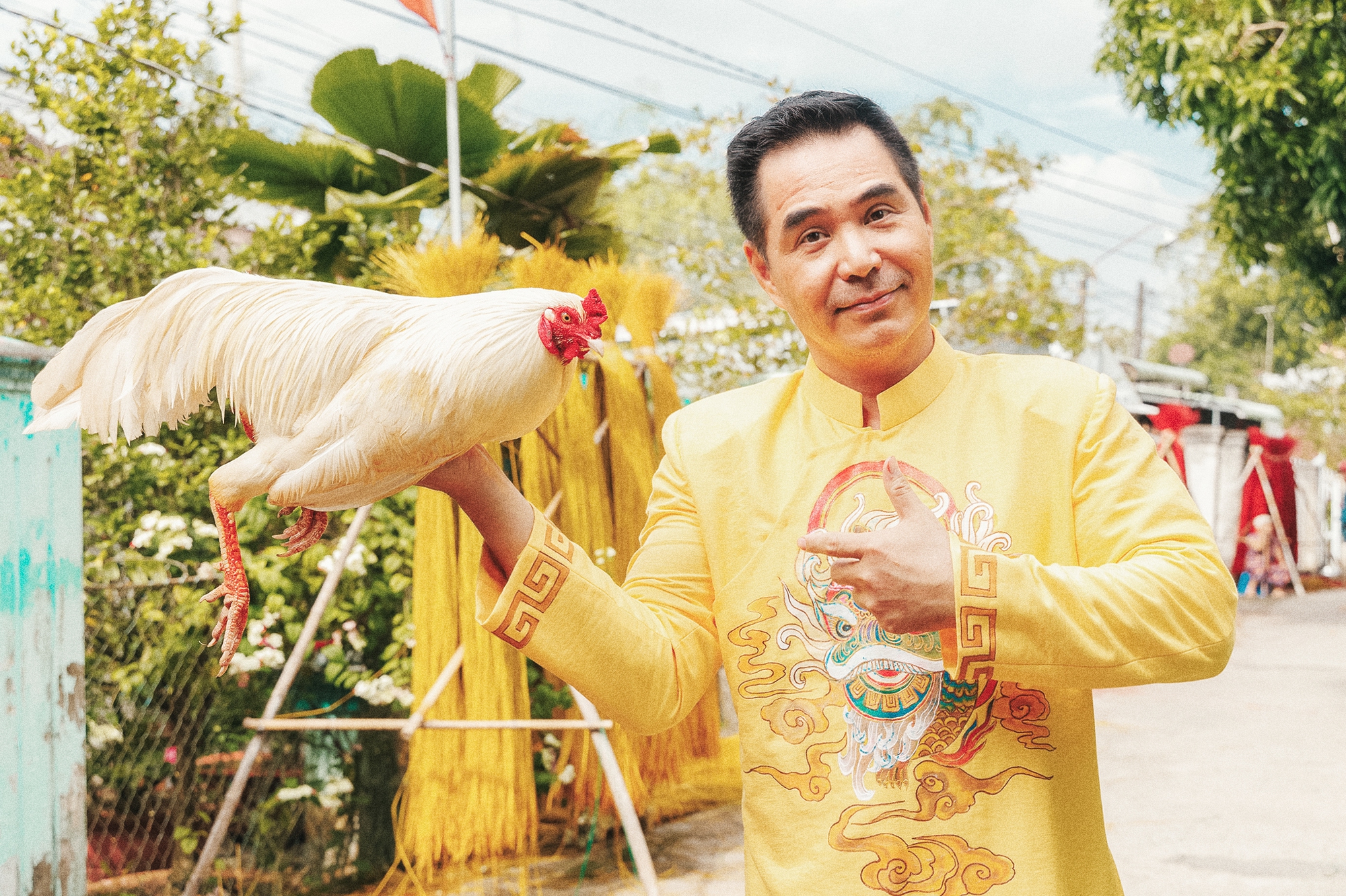 Dàn sao Việt rạng ngời với áo dài Tết - Ảnh 6.