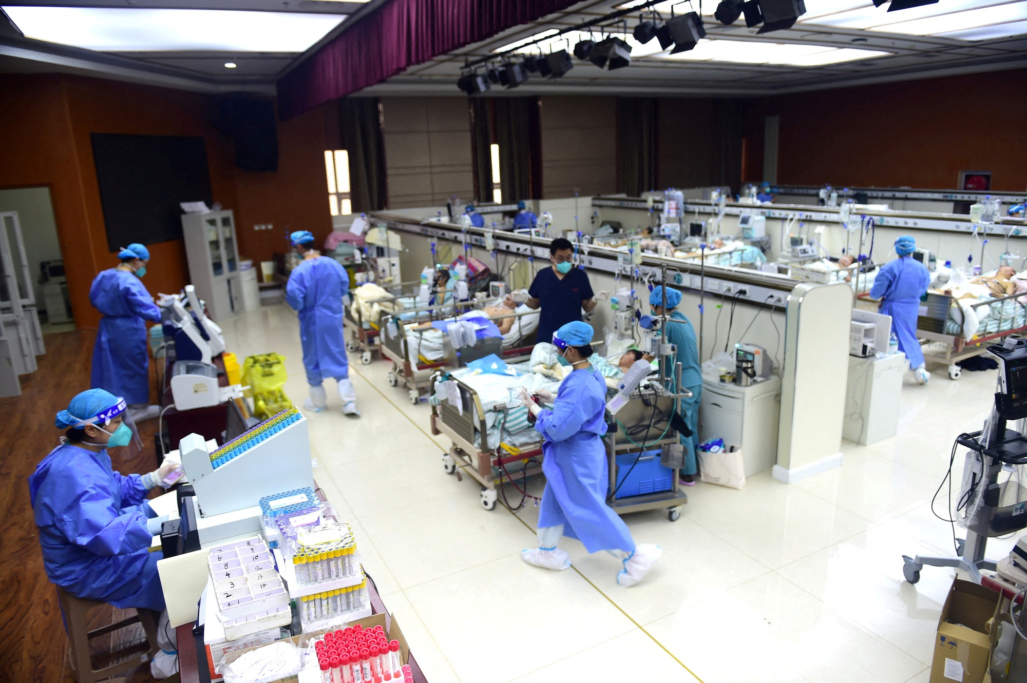 Tăng cường chống COVID-19 trước Tết Nguyên đán