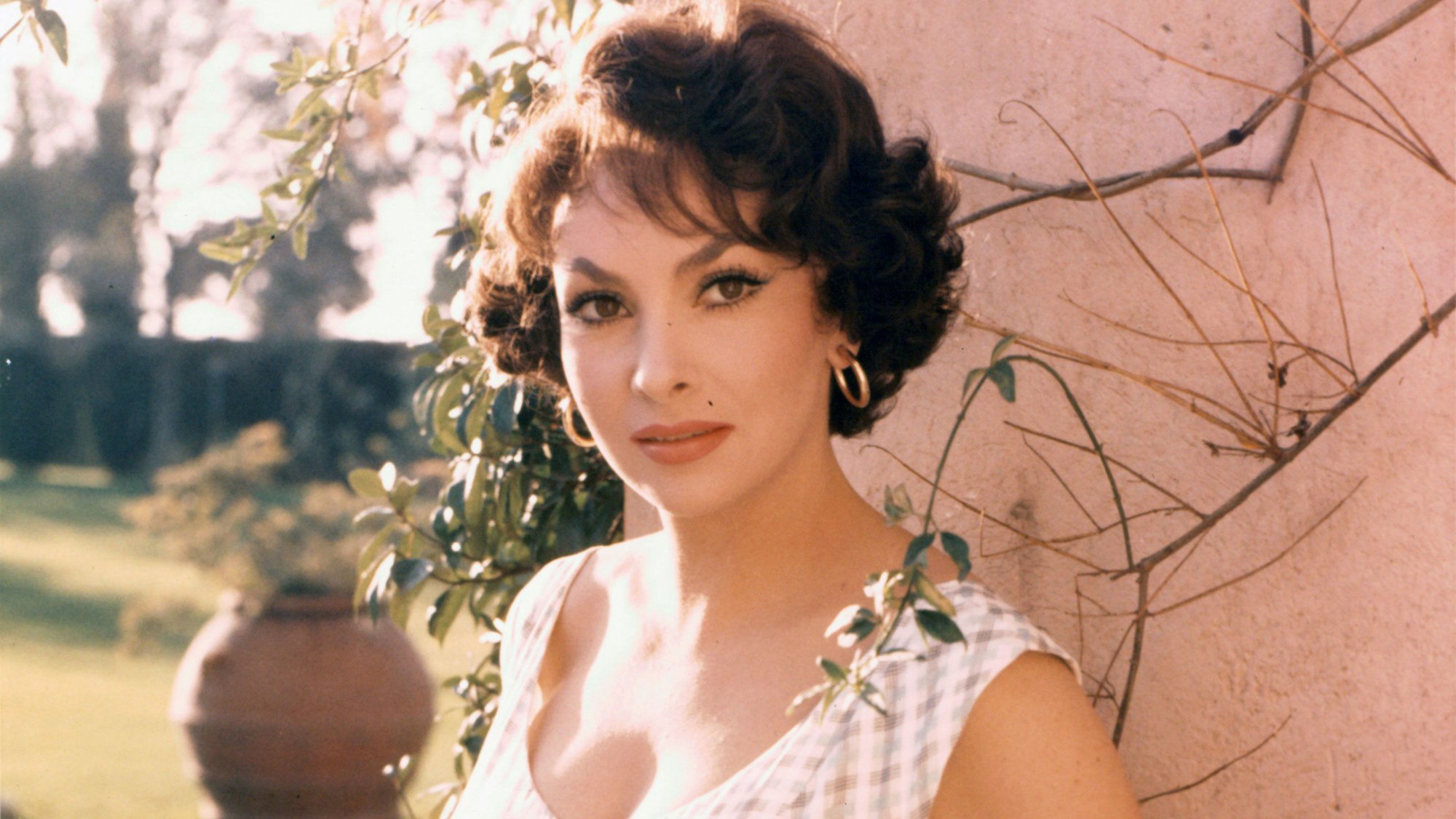 N&agrave;ng Esmeralda trong &ldquo;Thằng g&ugrave; Nh&agrave; thờ Đức B&agrave;&rdquo; năm 1956 qua đời - Ảnh 5.