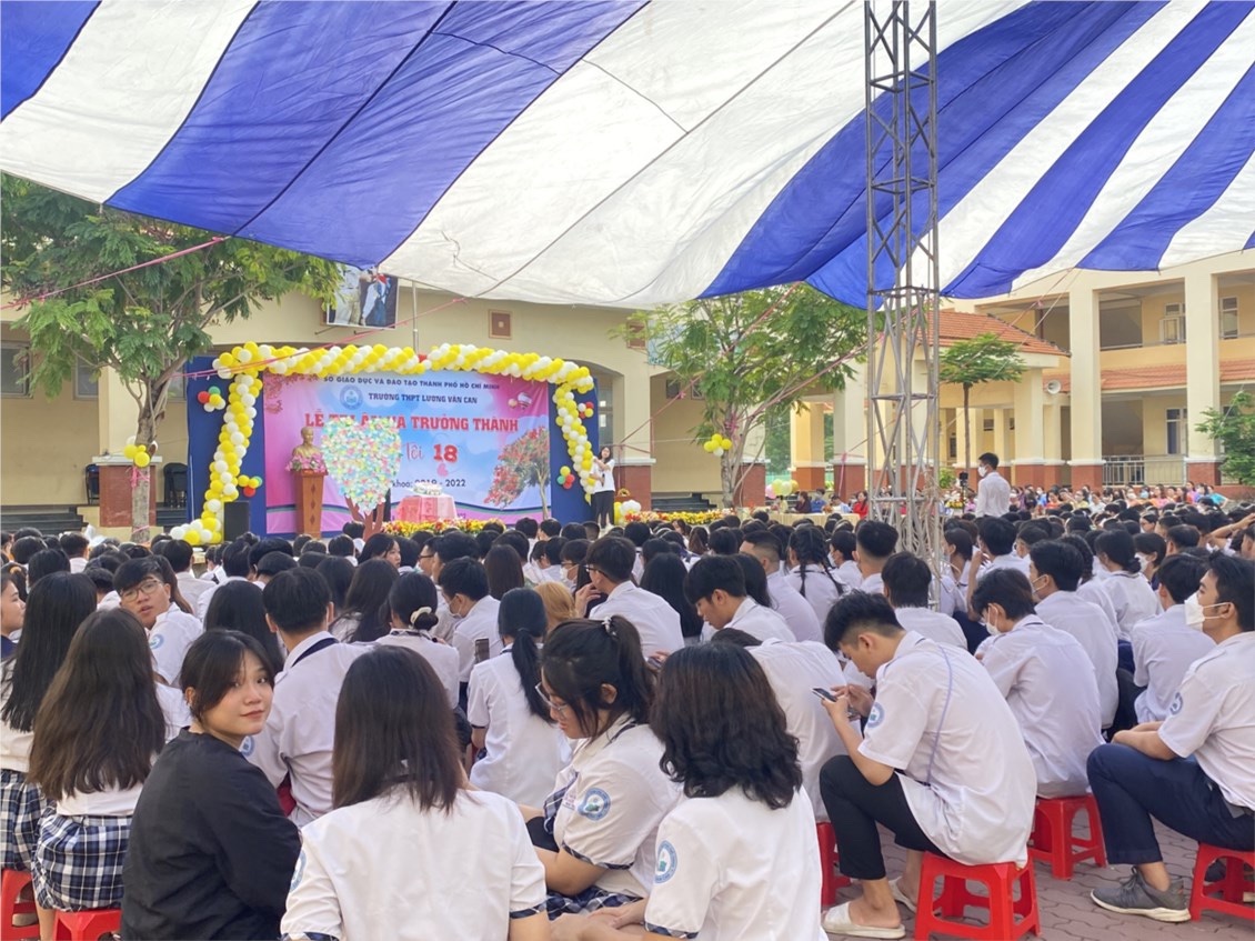 Chuyển công tác, hiệu trưởng Trường Lương Văn Can còn bị tố lùm xùm tiền bạc