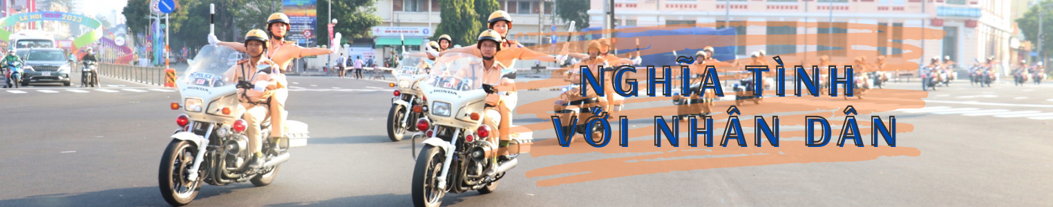 “Đồng hành” với CSGT những ngày cận Tết Nguyên đán 2023 - Ảnh 1.