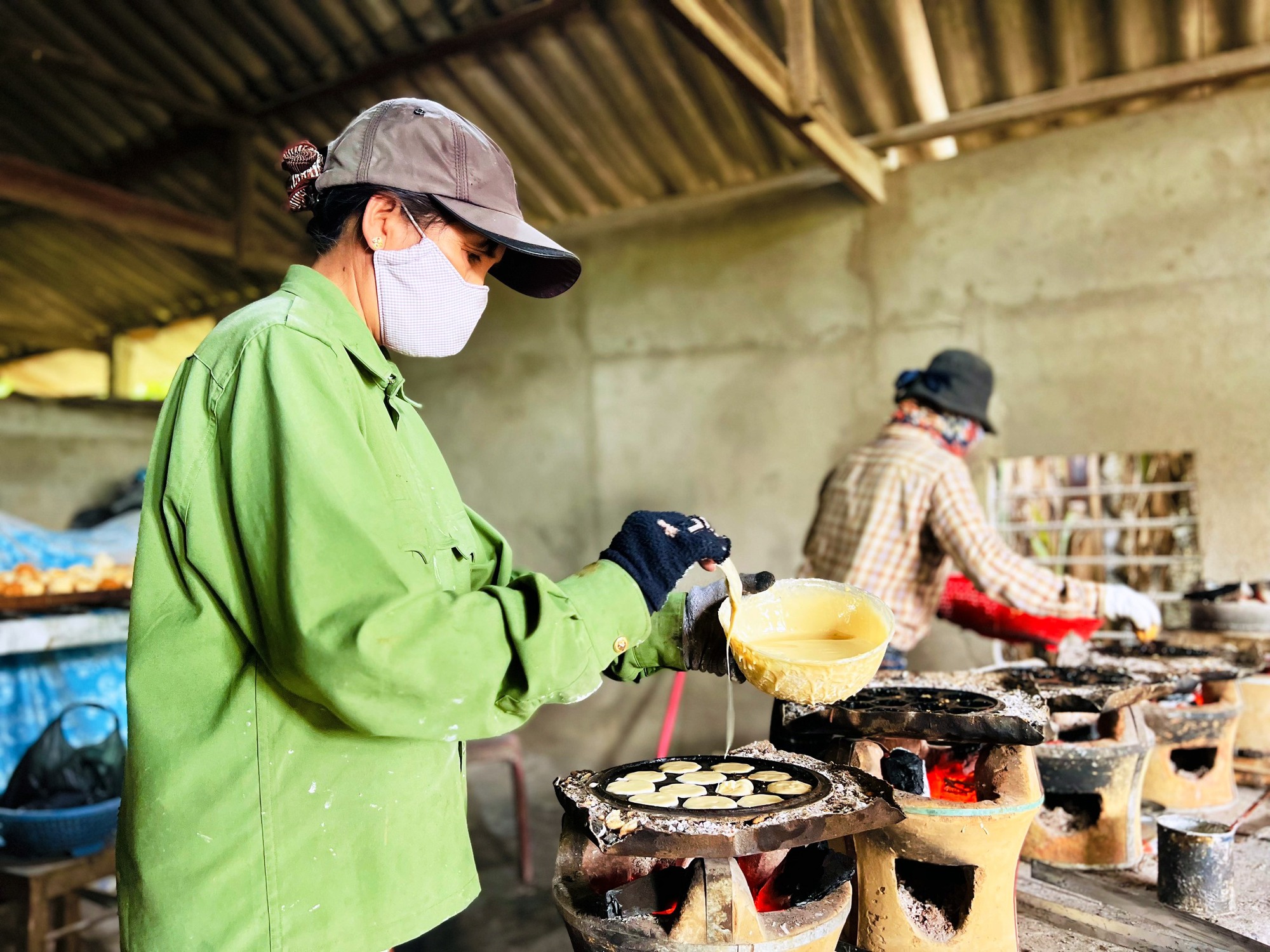 Làng bánh thuẩn đỏ lửa những ngày cận Tết - Ảnh 5.
